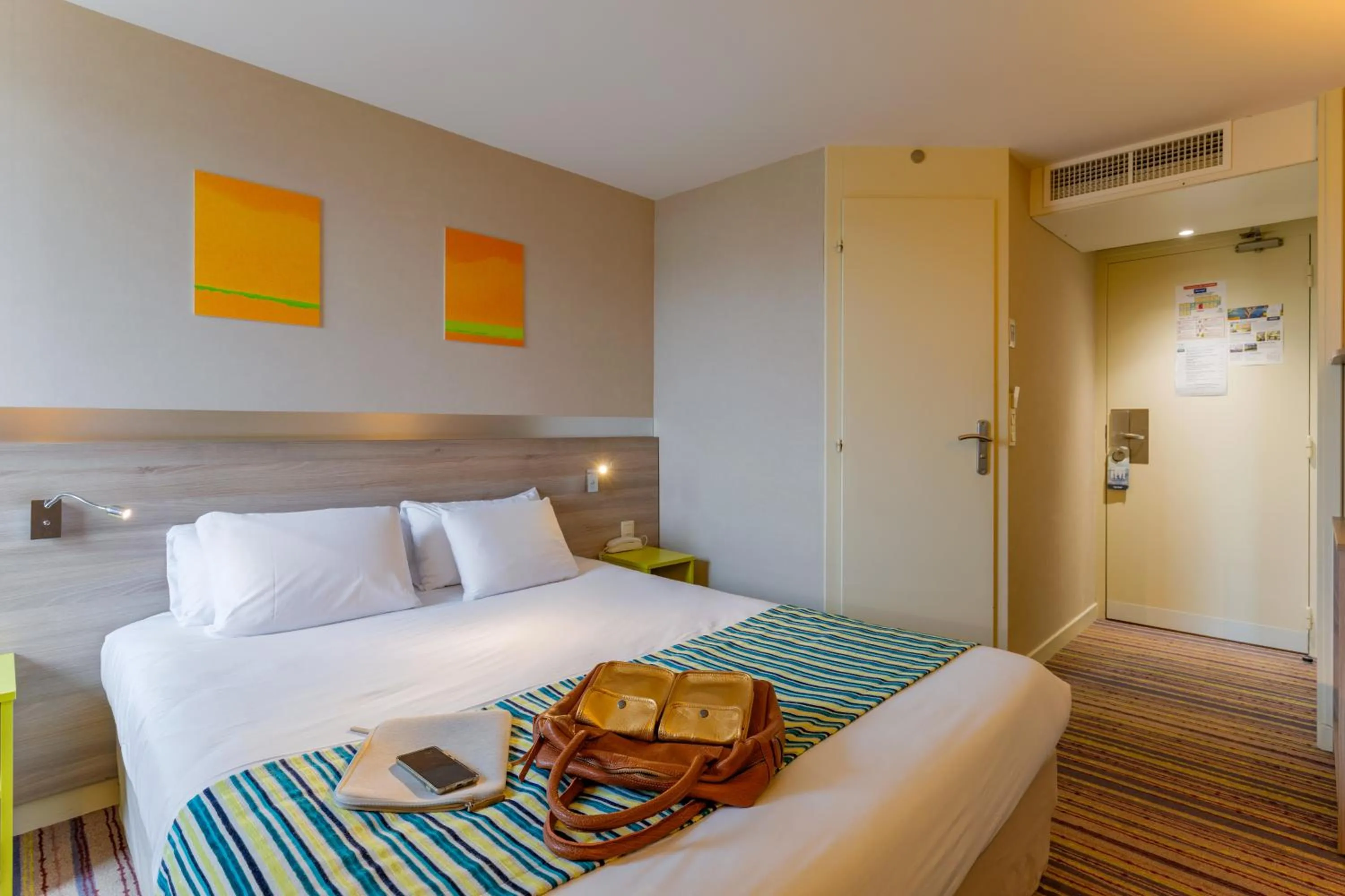 Bed in Kyriad Lyon Est - Saint Bonnet De Mure