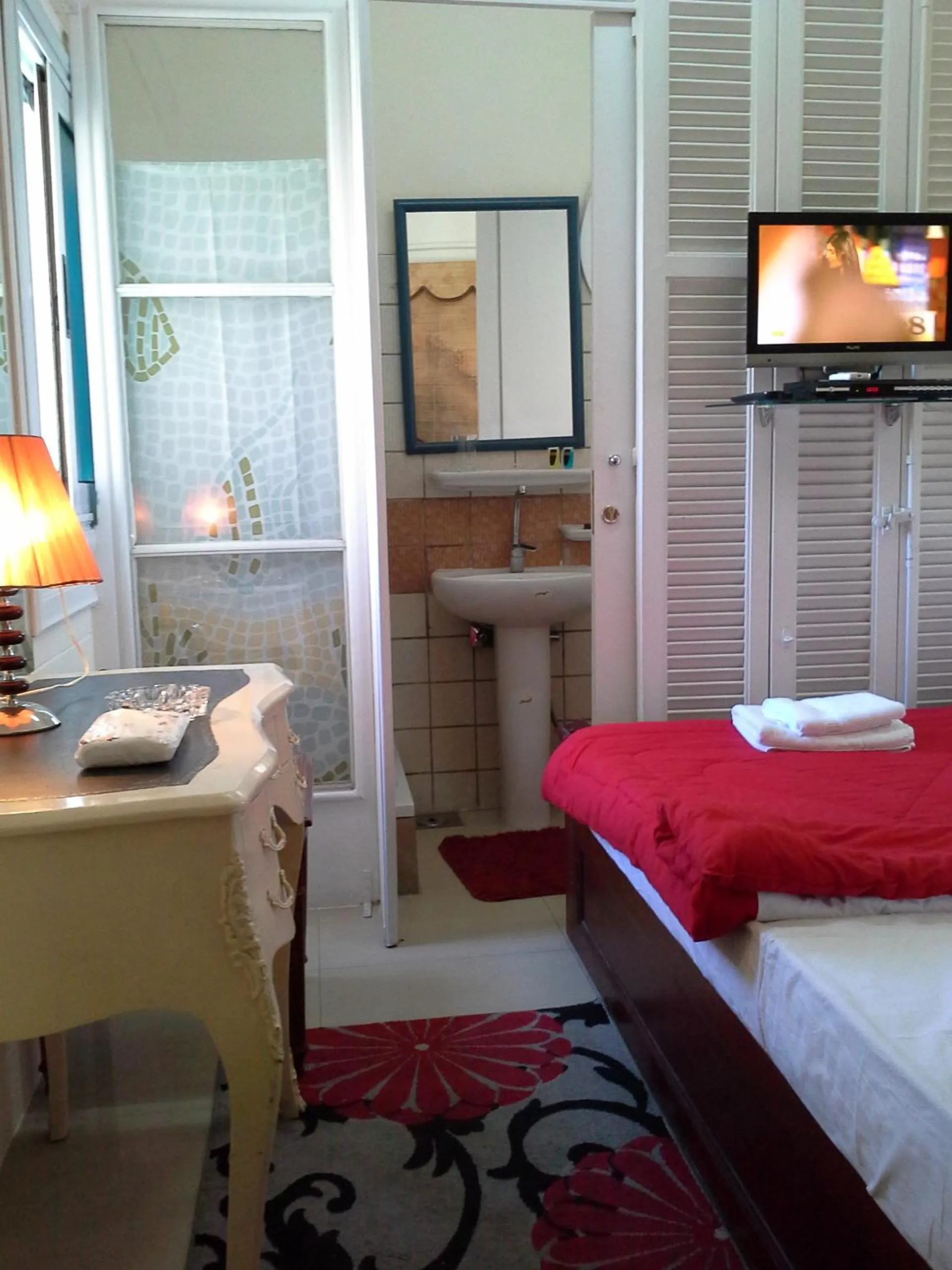 Decorative detail, Bed in Alexander The Great Hotel