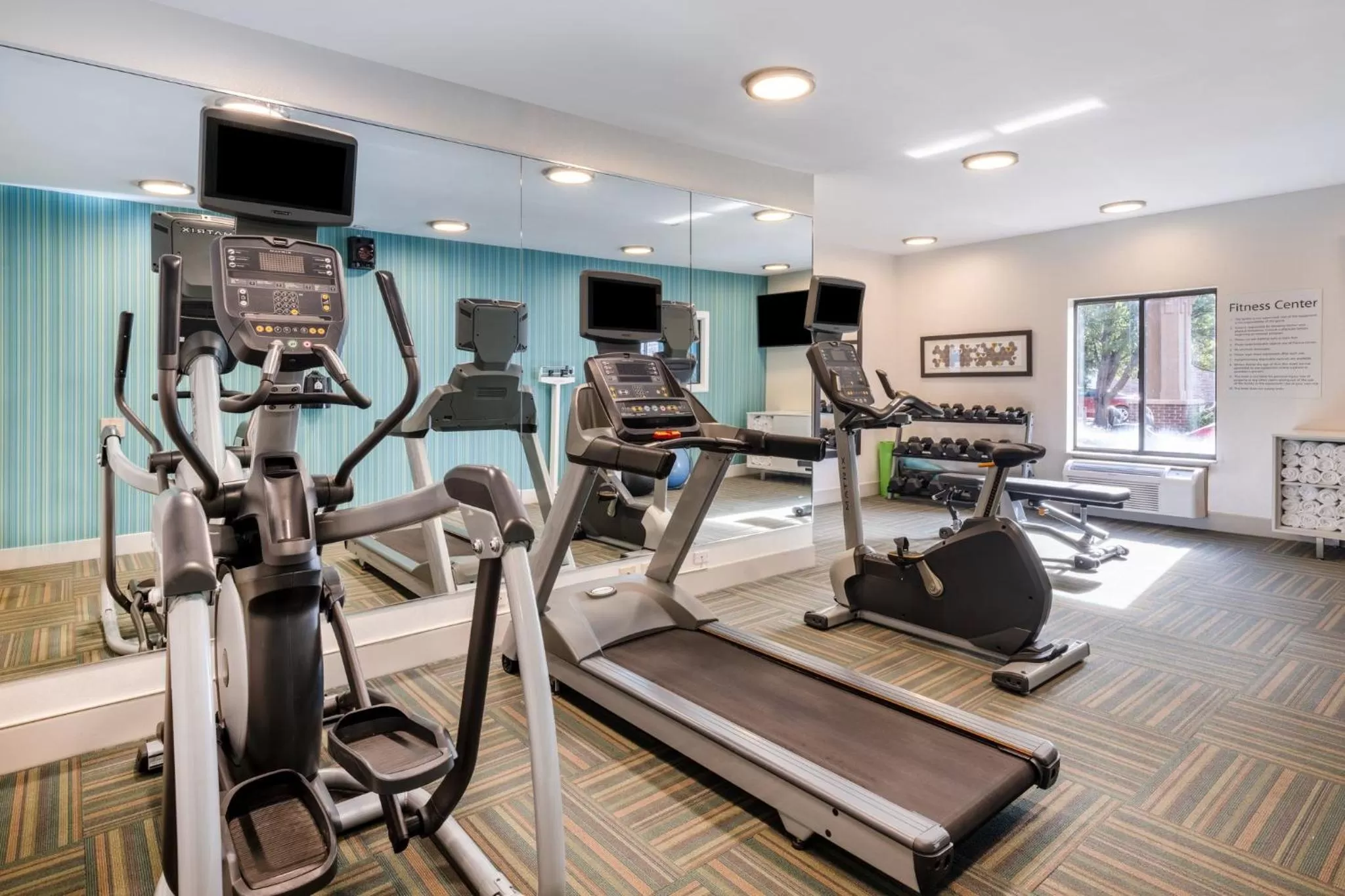 Fitness centre/facilities in Holiday Inn Express Corydon by IHG