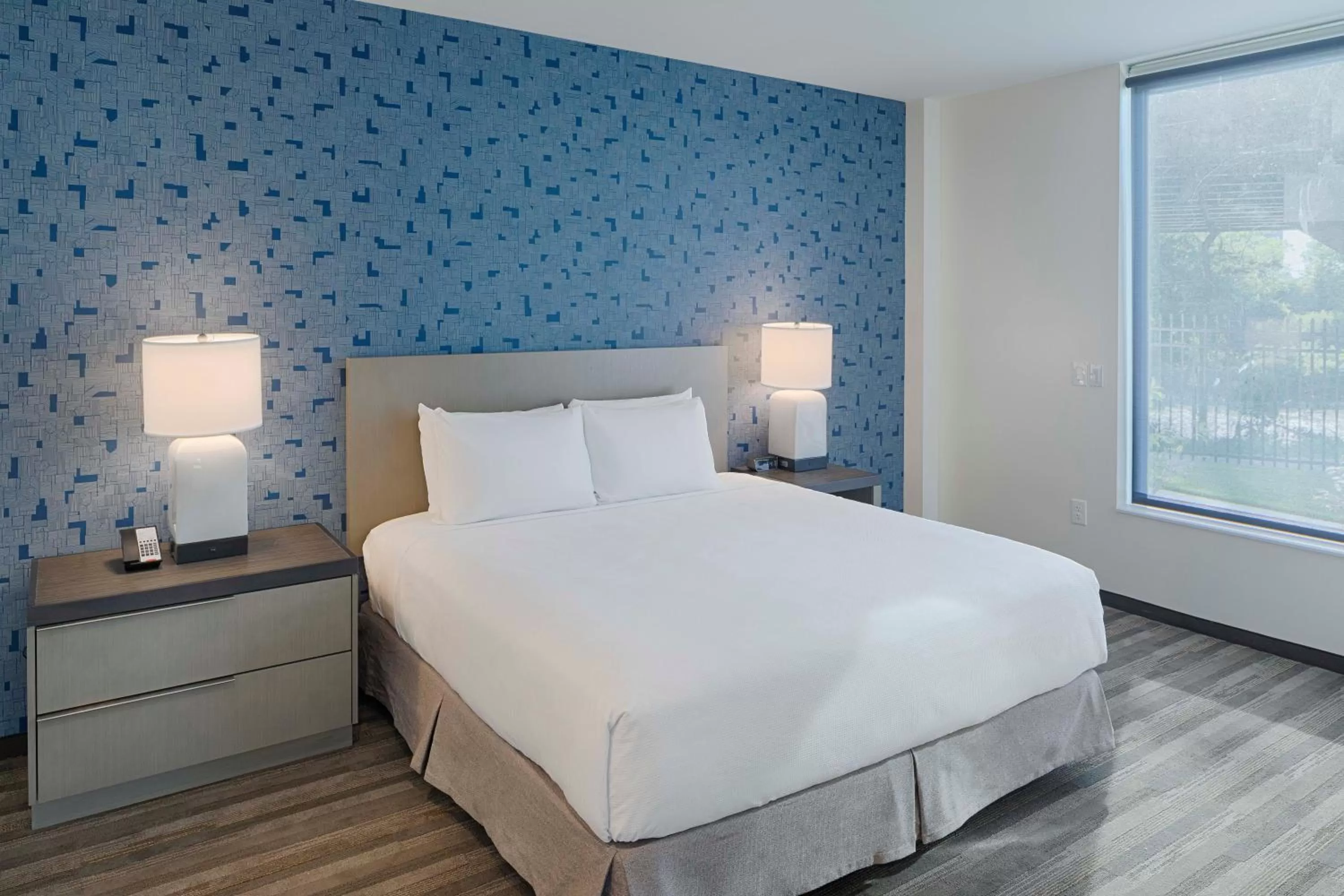 Bedroom, Bed in Hyatt House Columbus OSU Short North