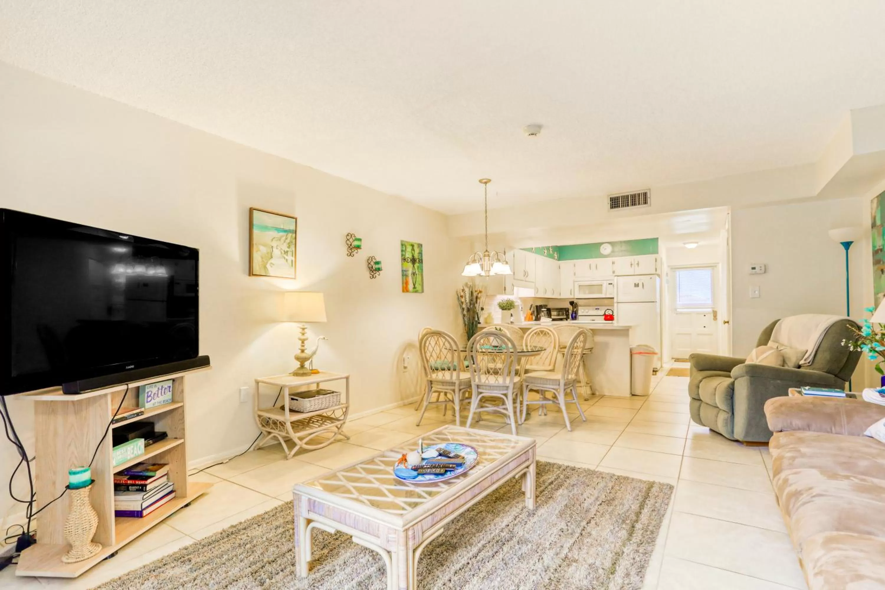 TV/Entertainment Center in Spanish Trace - 235