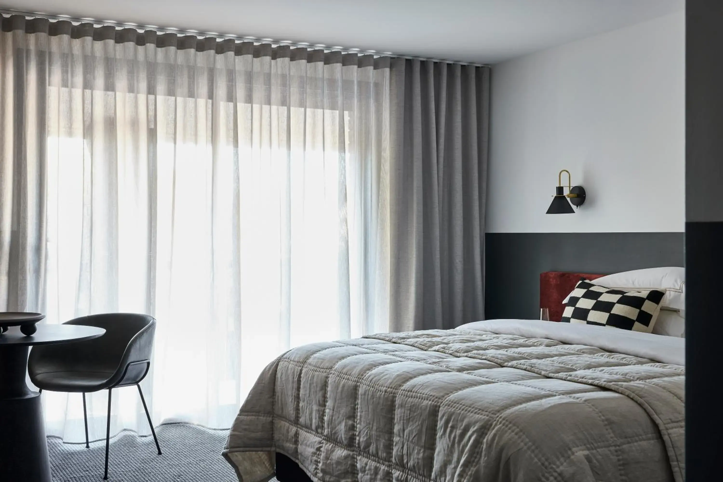 King Suite in Central Caleula Motor Lodge King Suite in Central Caleula Motor Lodge