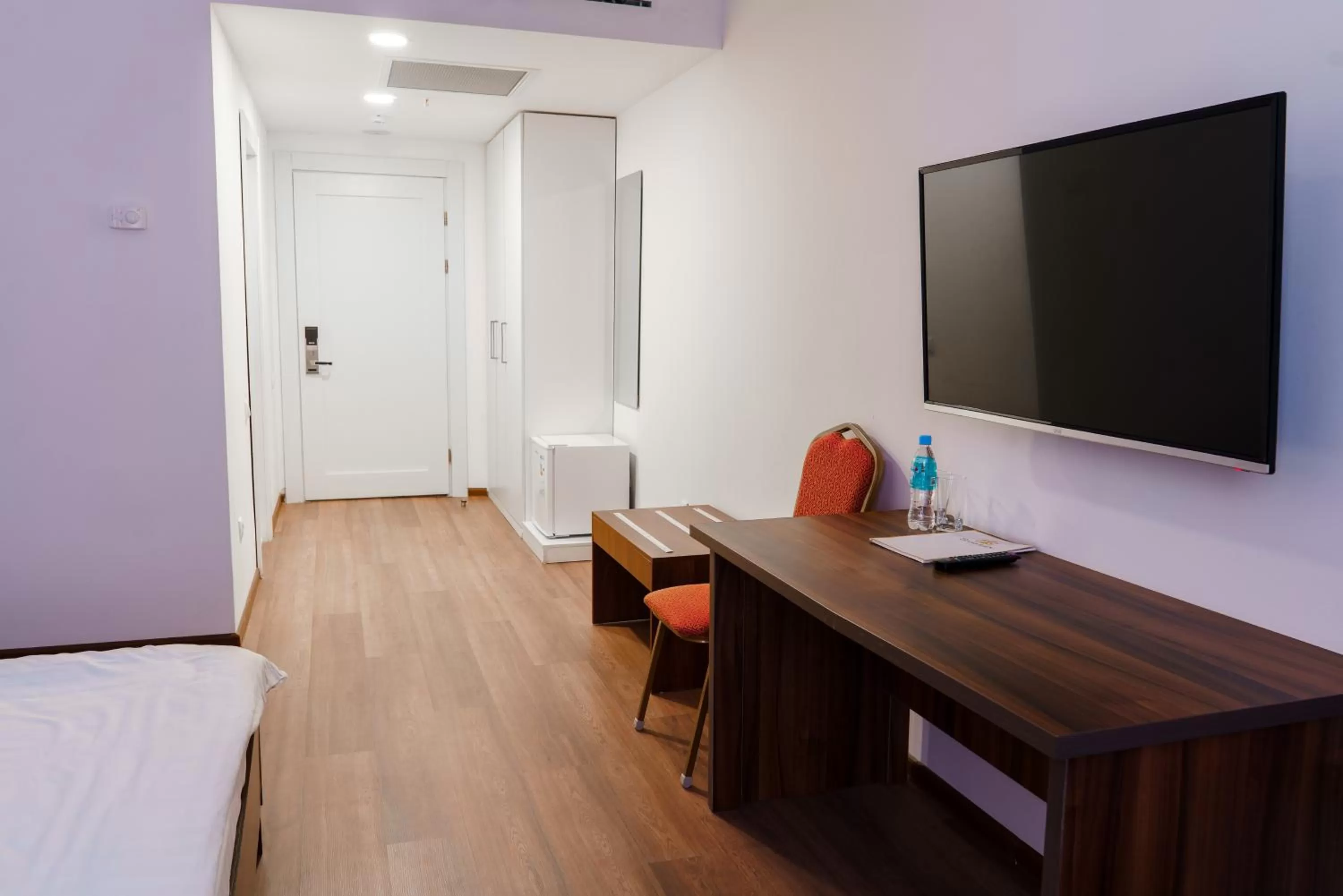 TV/Entertainment Center in The Square