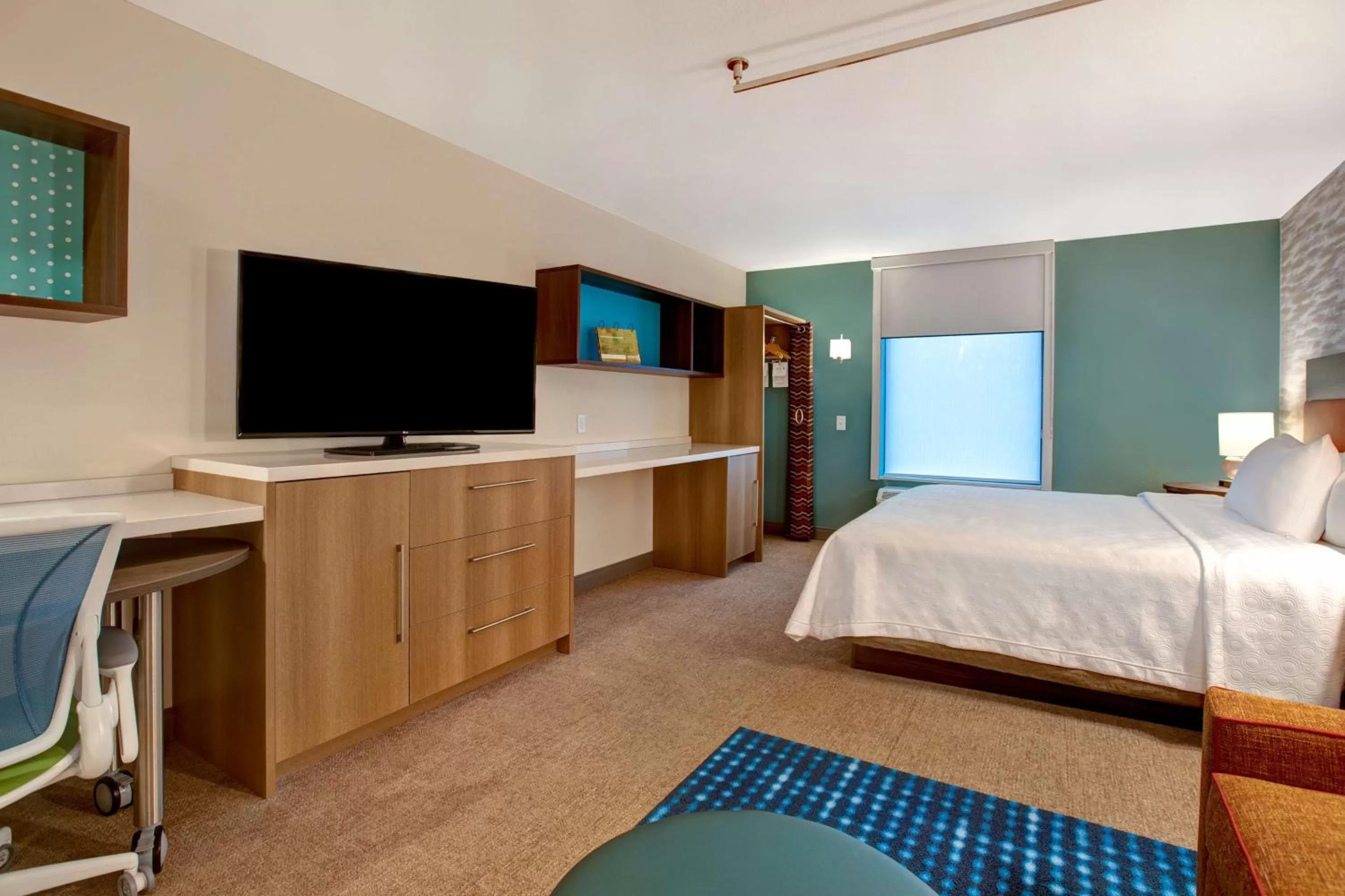 Bed in Home2 Suites By Hilton Loves Park Rockford