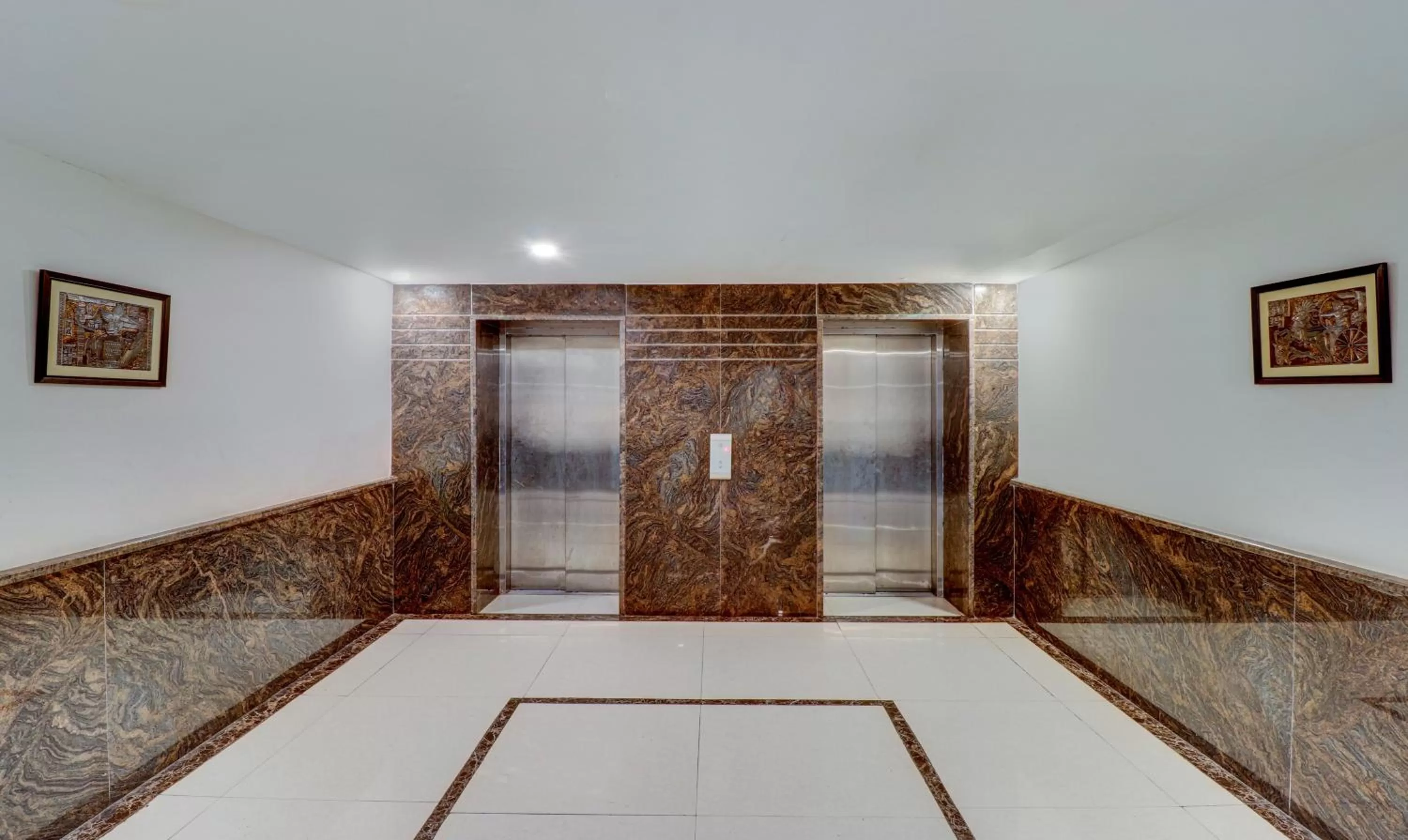 elevator in Treebo Premium Pearl Avenue Banquets And Lawn