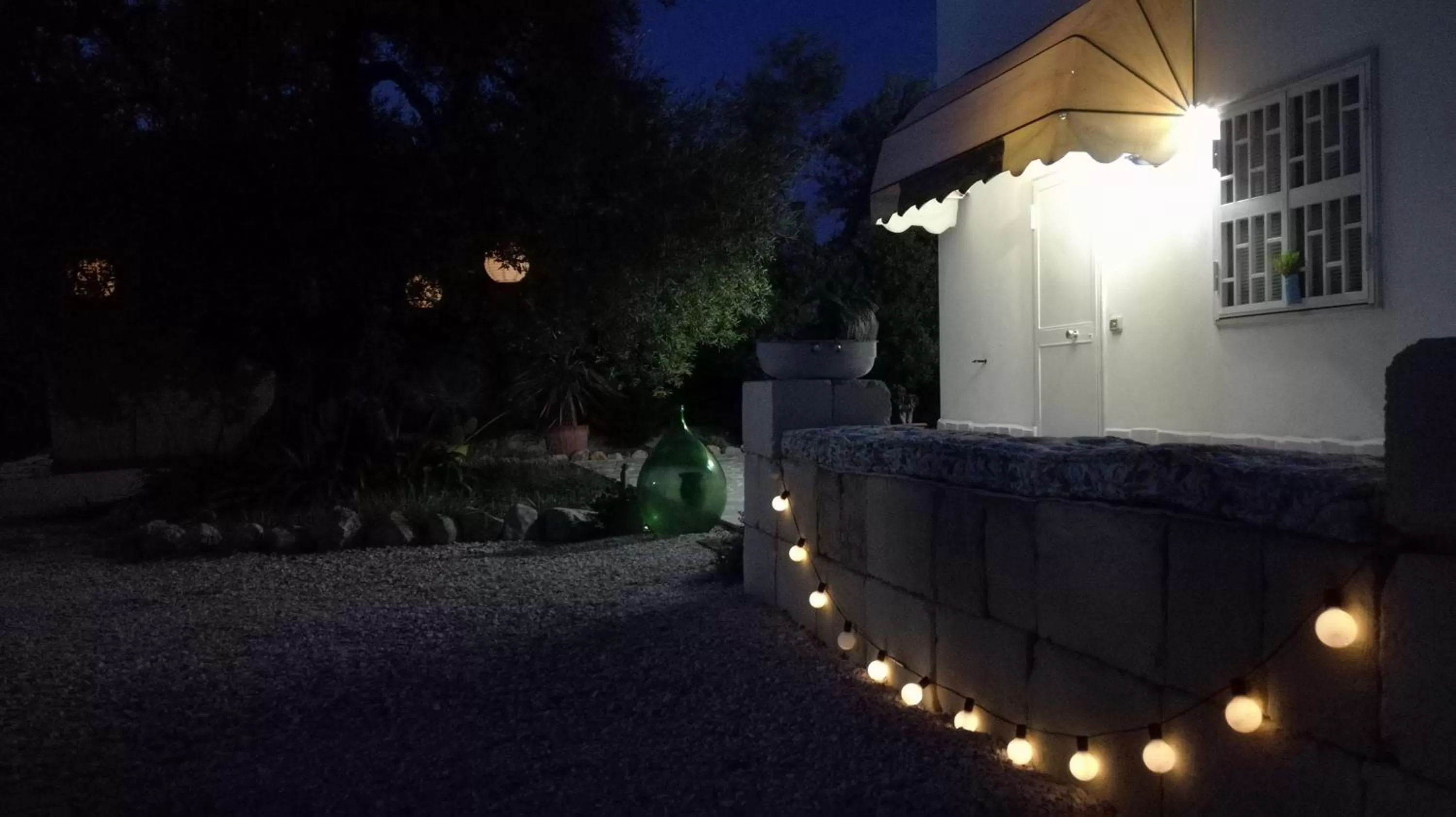 Property building in B&B Villa Mediterranea with parking space