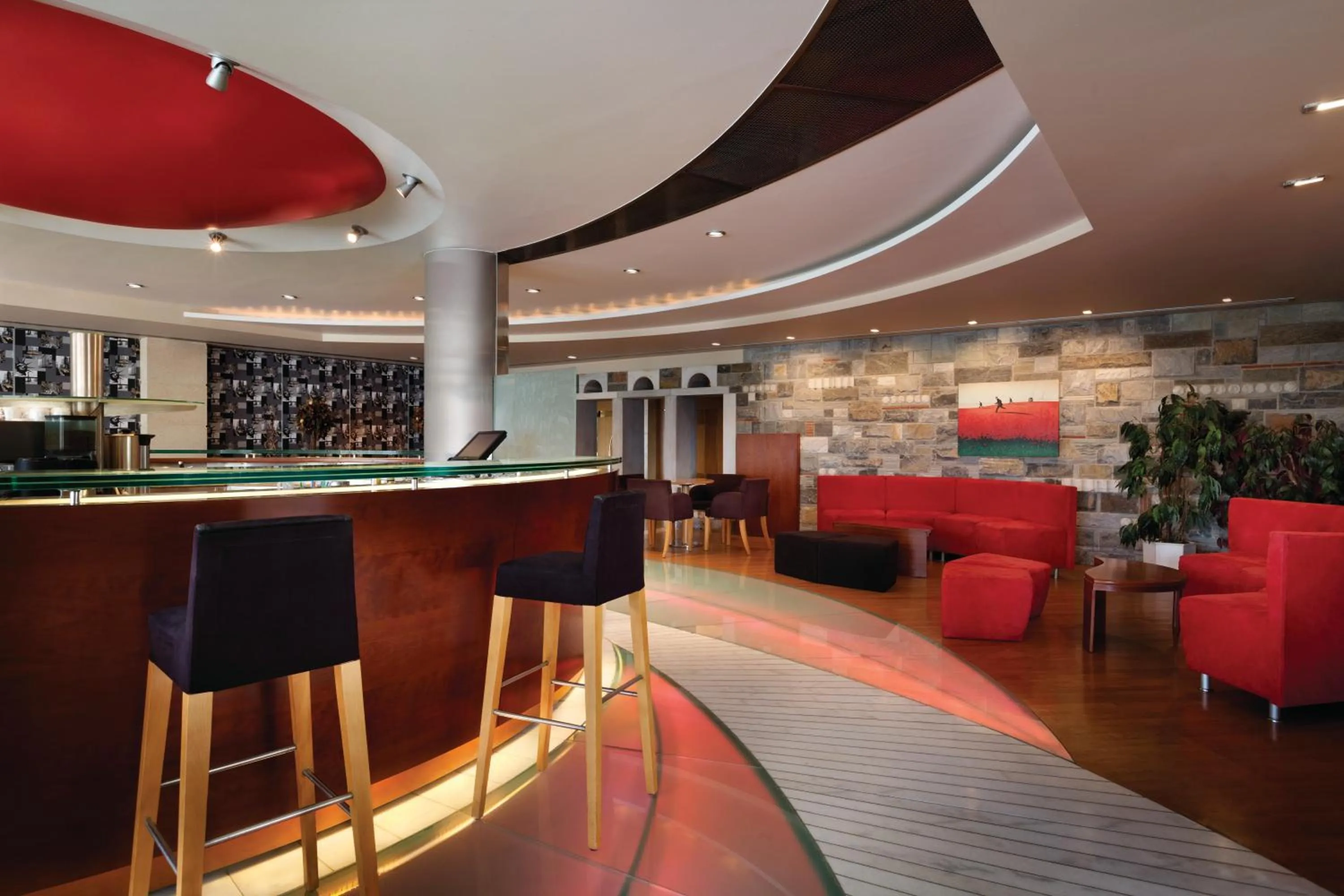 Lounge or bar in Ramada Loutraki Poseidon Resort