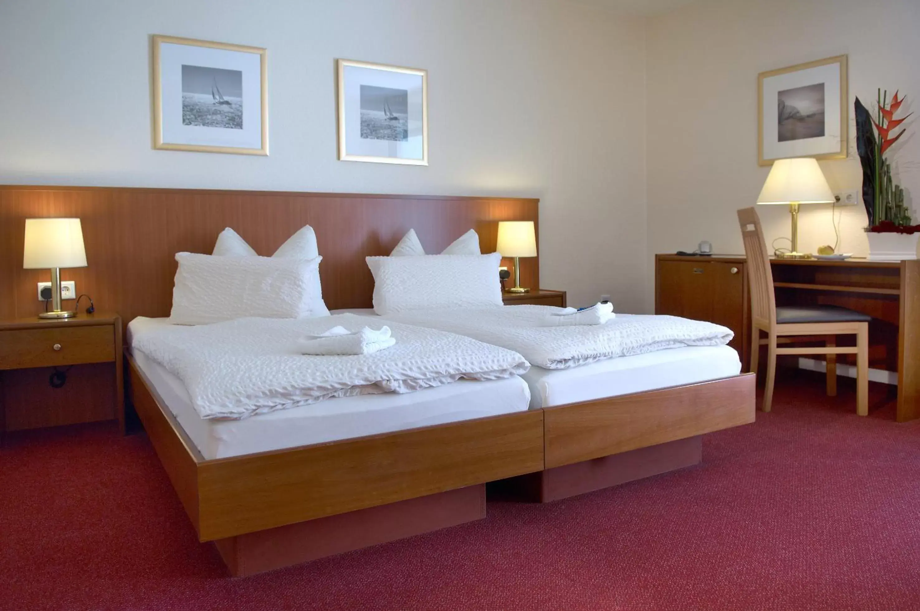 Double Room with Balcony "Kapitän" in Hotel Hafen Büsum Double Room with Balcony "Kapitän" in Hotel Hafen Büsum