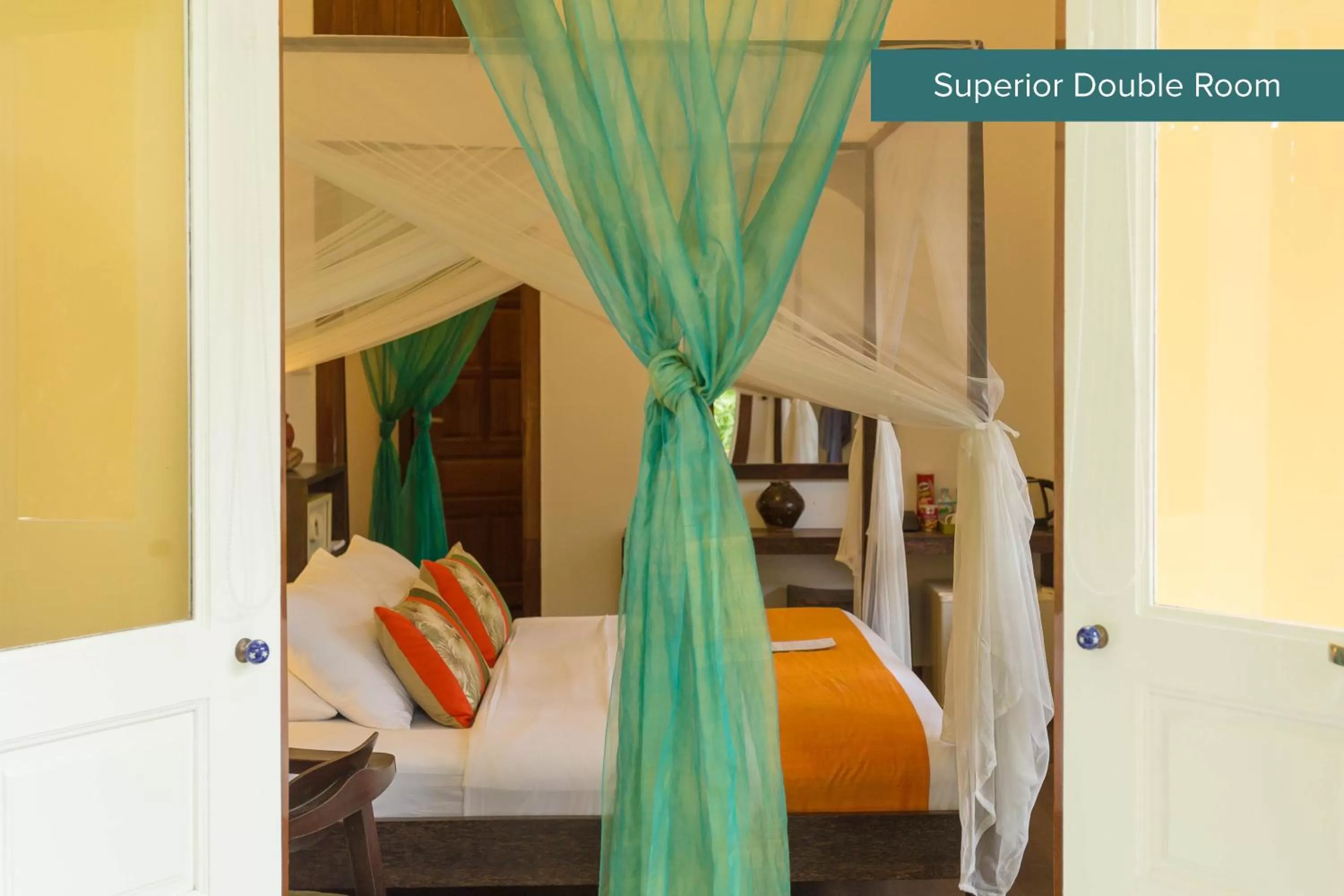 Day, Bed in The Pavilion