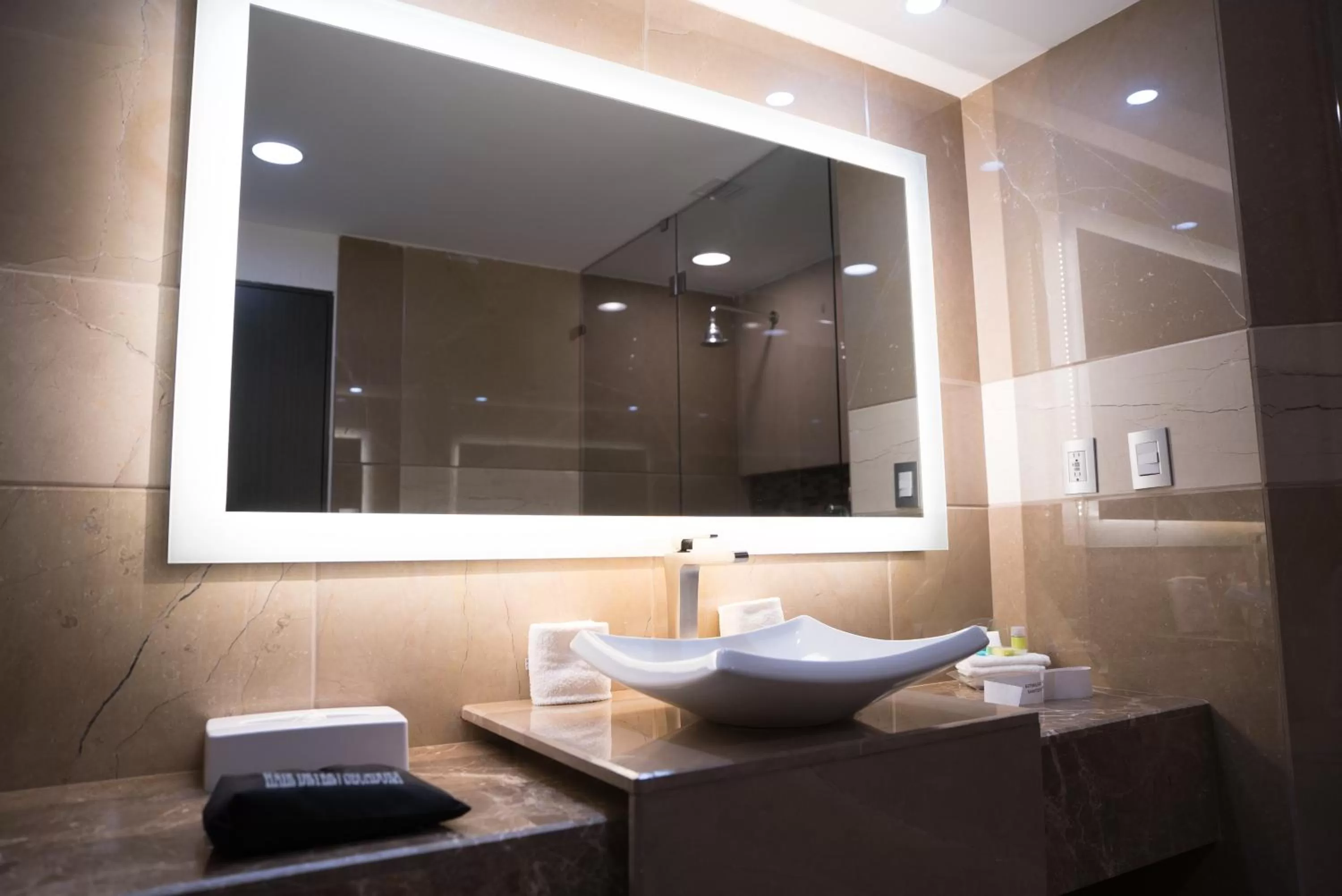 Bathroom in Holiday Inn Queretaro Zona Diamante by IHG