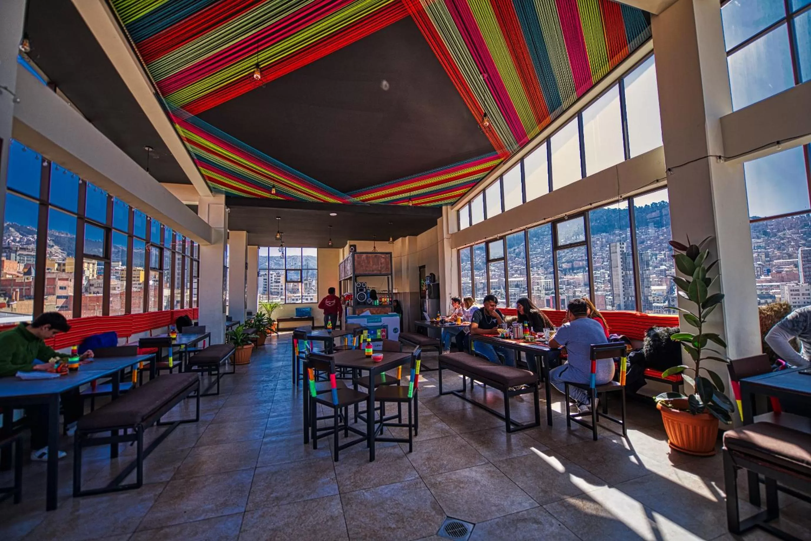 Restaurant/places to eat in ISKAY BOUTIQUE HOSTEL