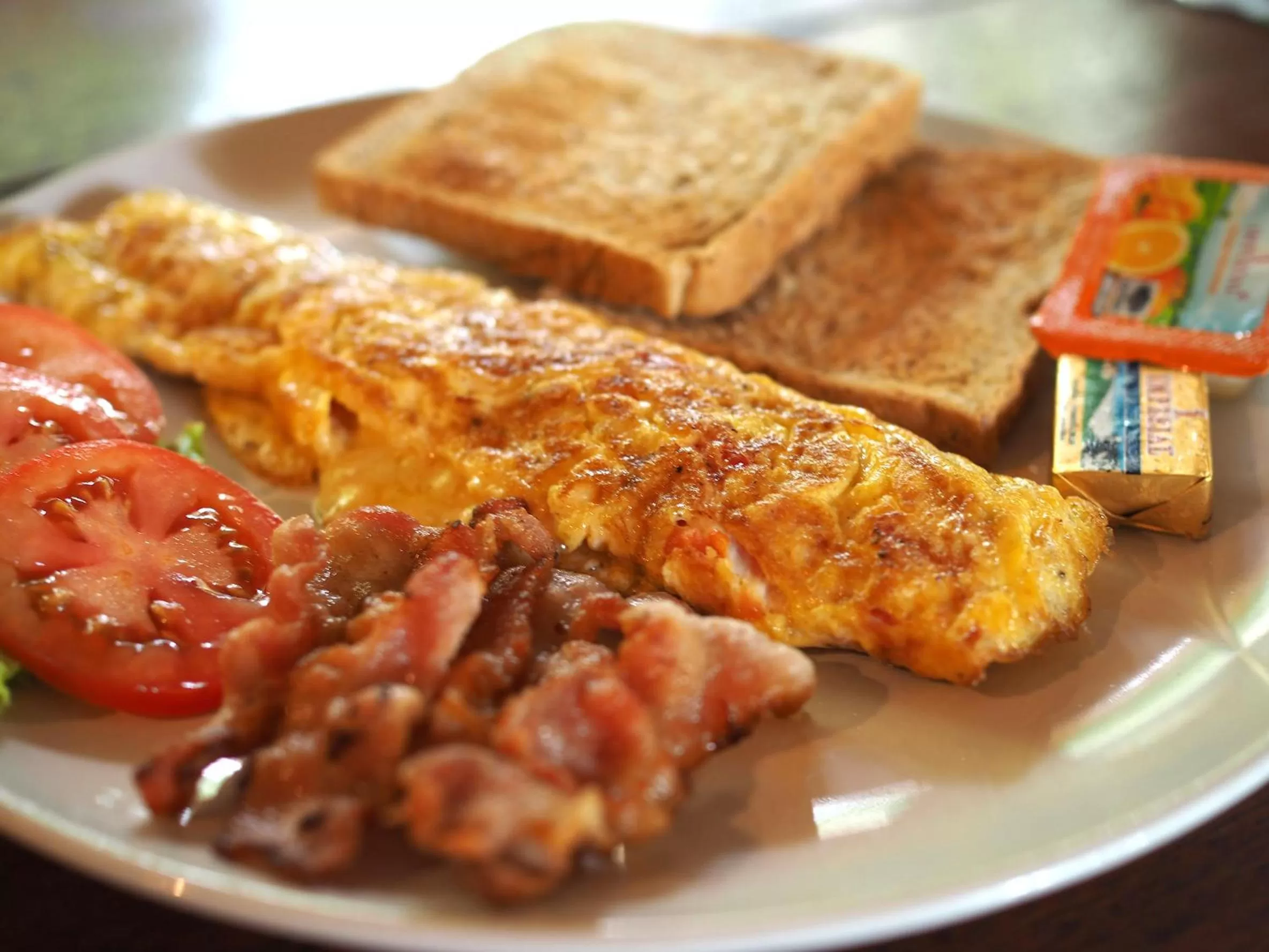 Breakfast in LITTLE EDEN Bungalows