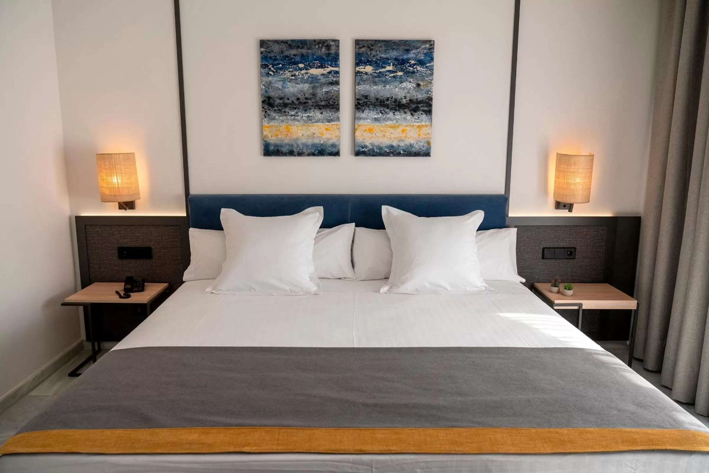 Bed in URH Sitges Playa