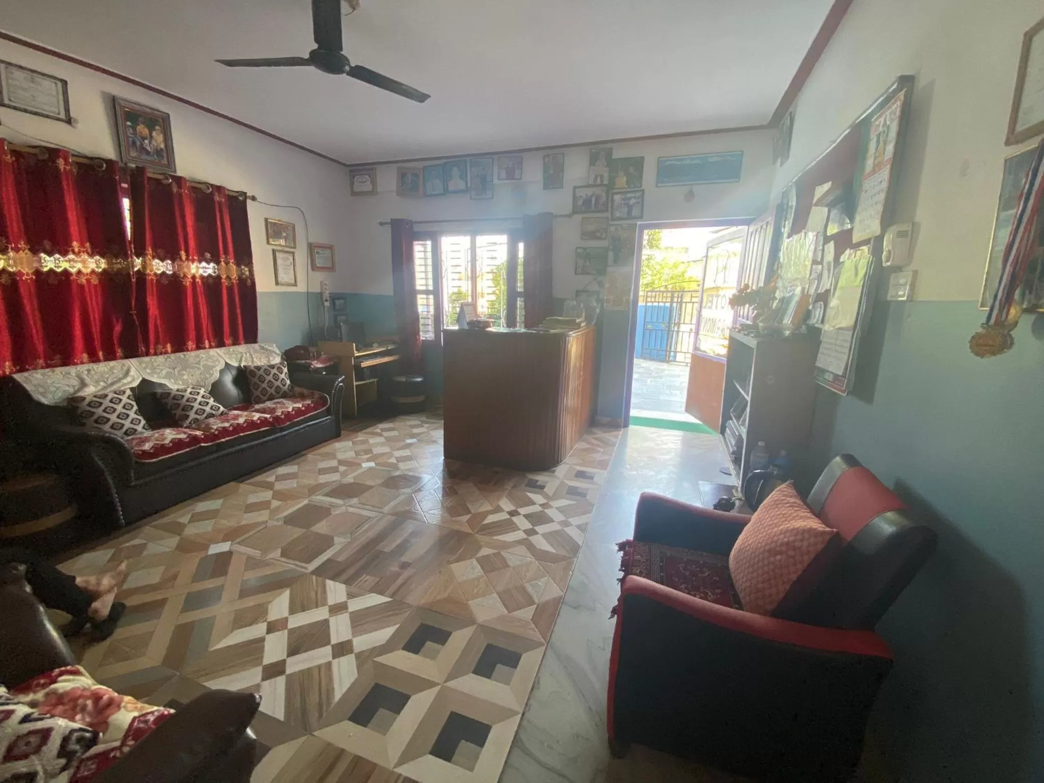 Seating Area in Hotel Harmony