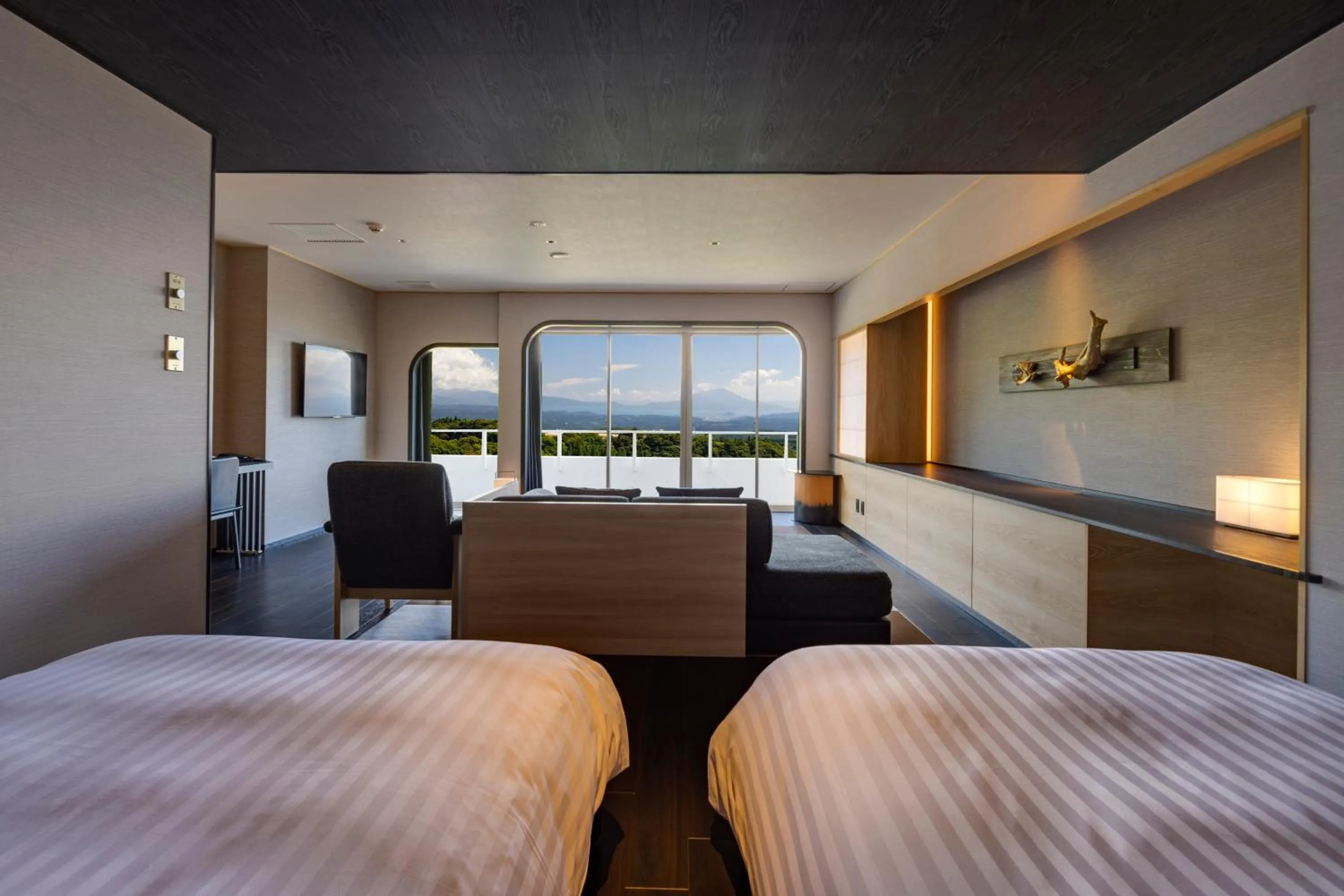 Hot Spring Bath, Bed in Kirishima Kokusai Hotel