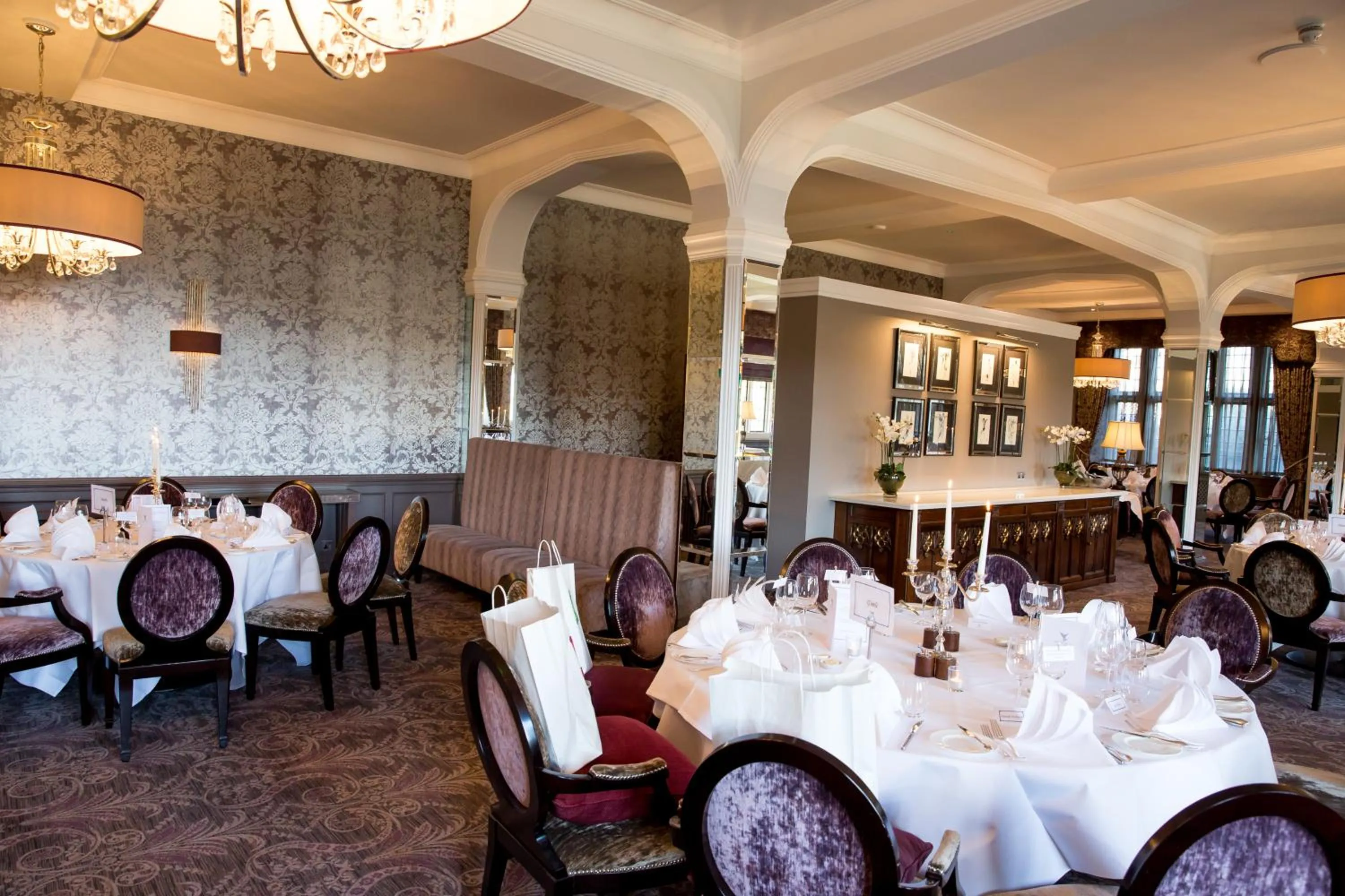 Restaurant/places to eat in Bovey Castle