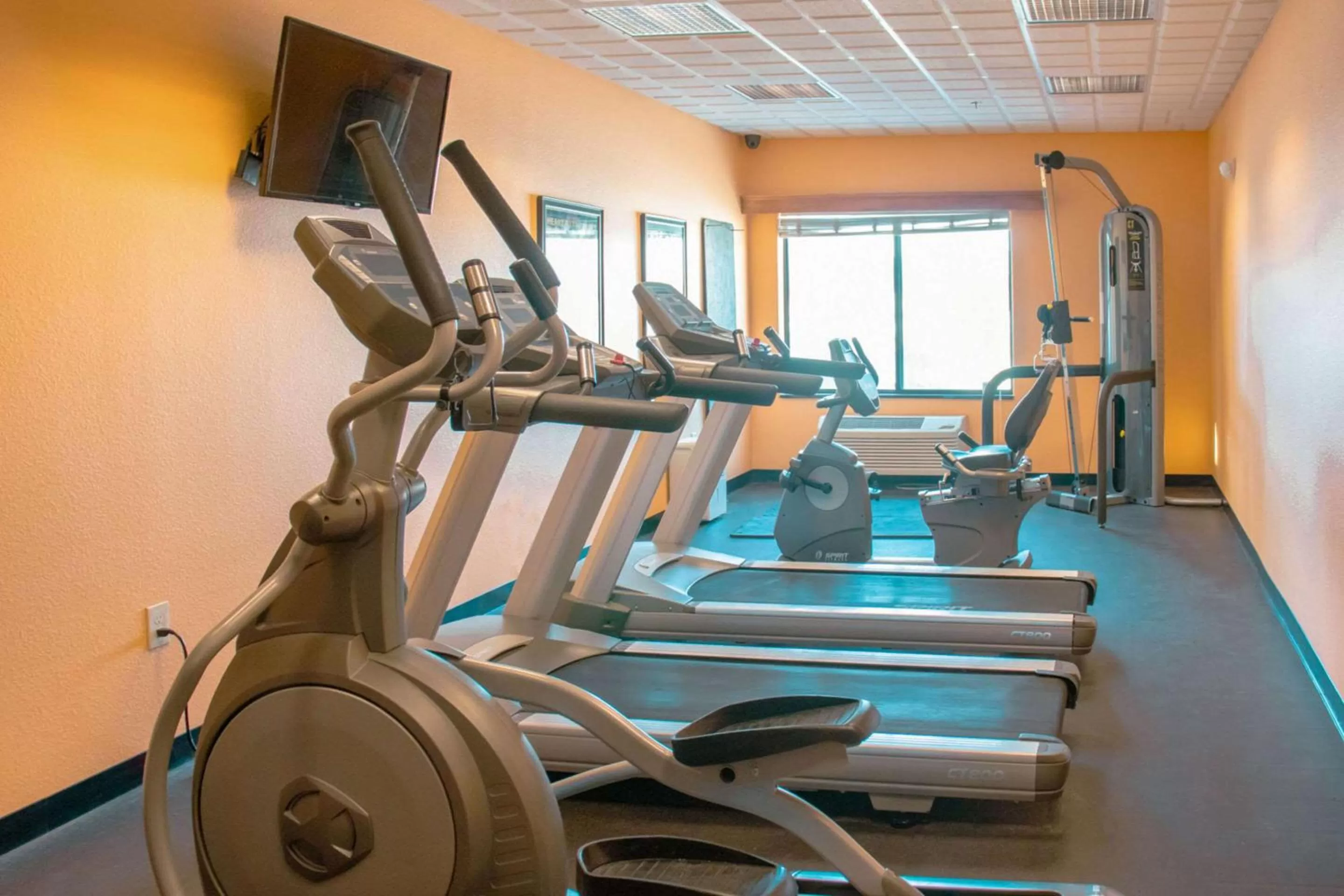 Fitness centre/facilities in Grand Forks Lodge and Suites