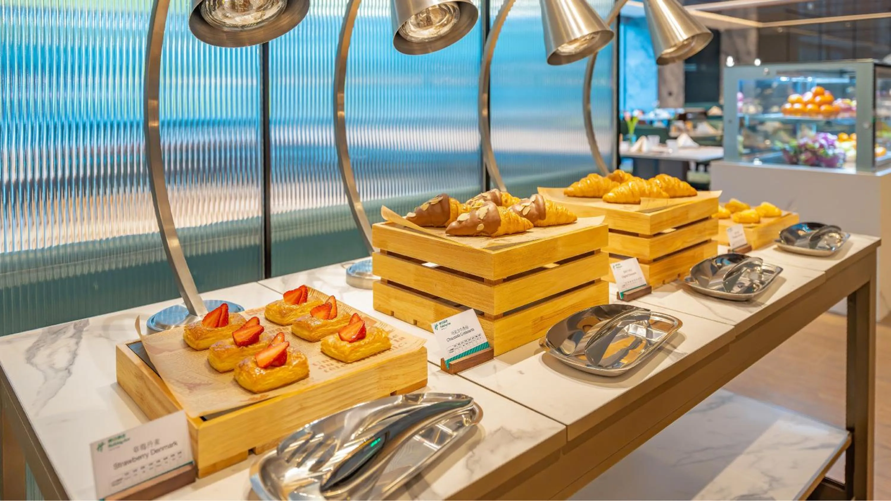 Breakfast in Holiday Inn Changchun Oriental Plaza by IHG