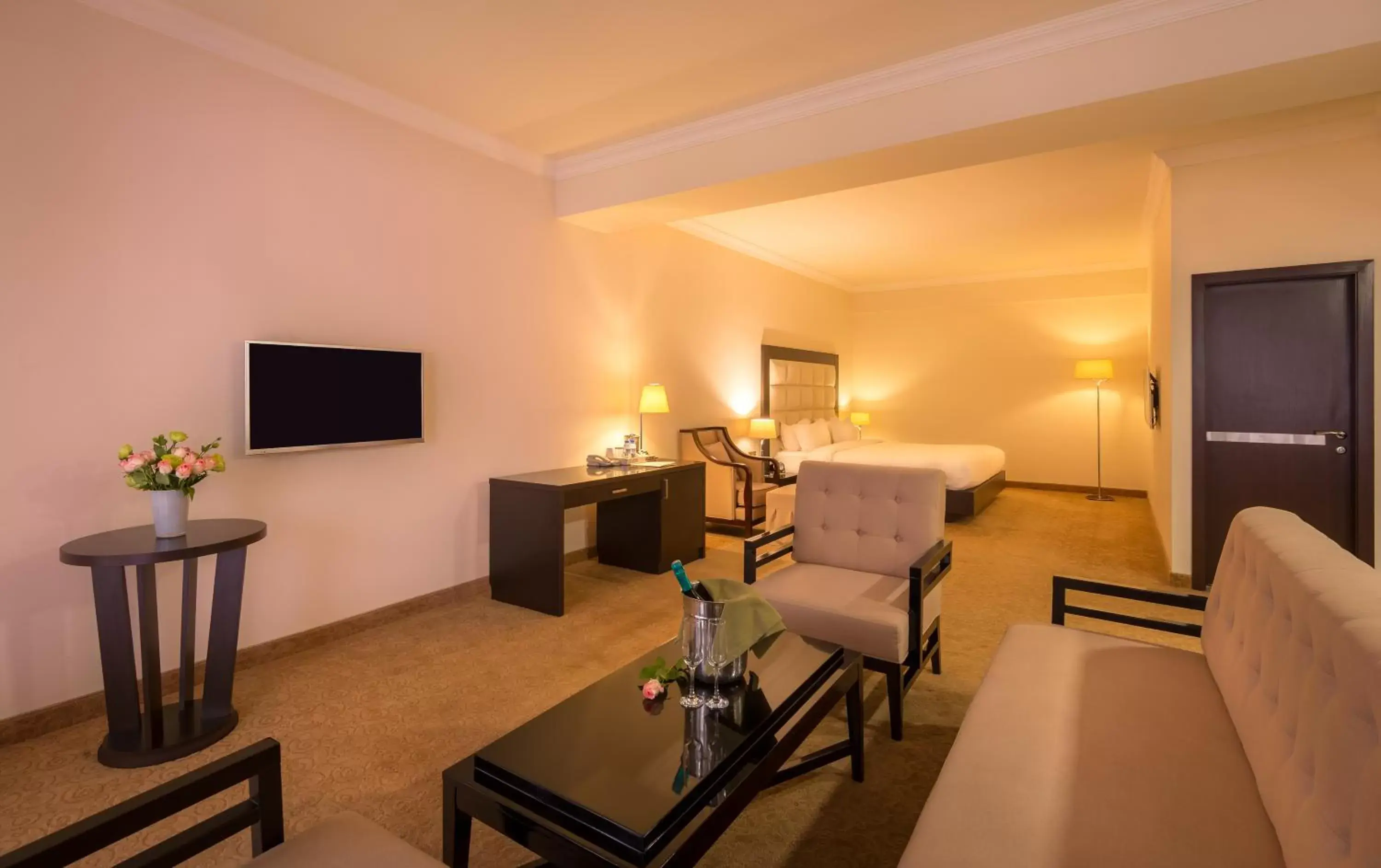 Family Room with Balcony in Paris Hotel Yerevan Family Room with Balcony in Paris Hotel Yerevan