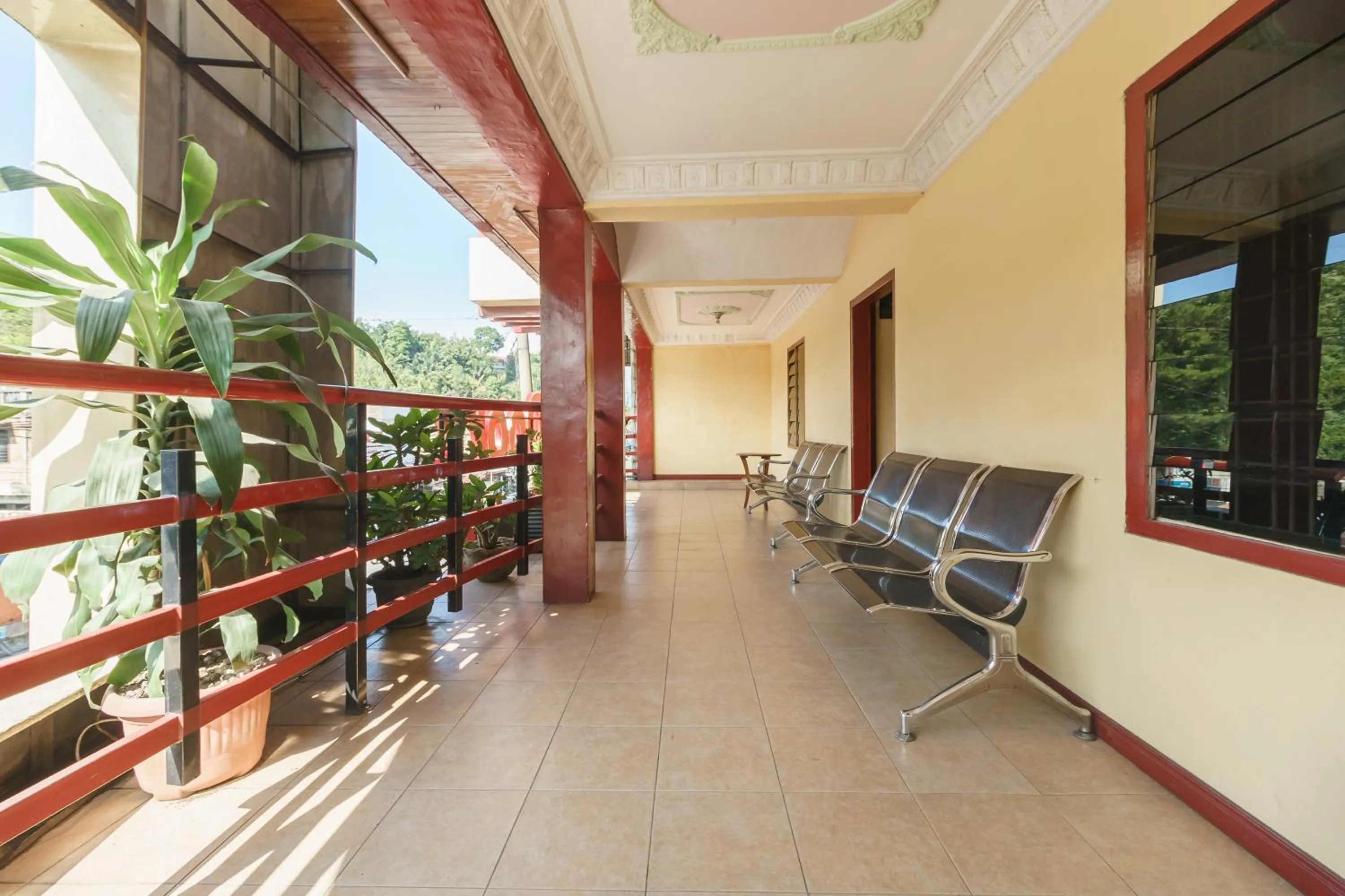 Balcony/Terrace in RedDoorz at Sedayu 1 Parapat
