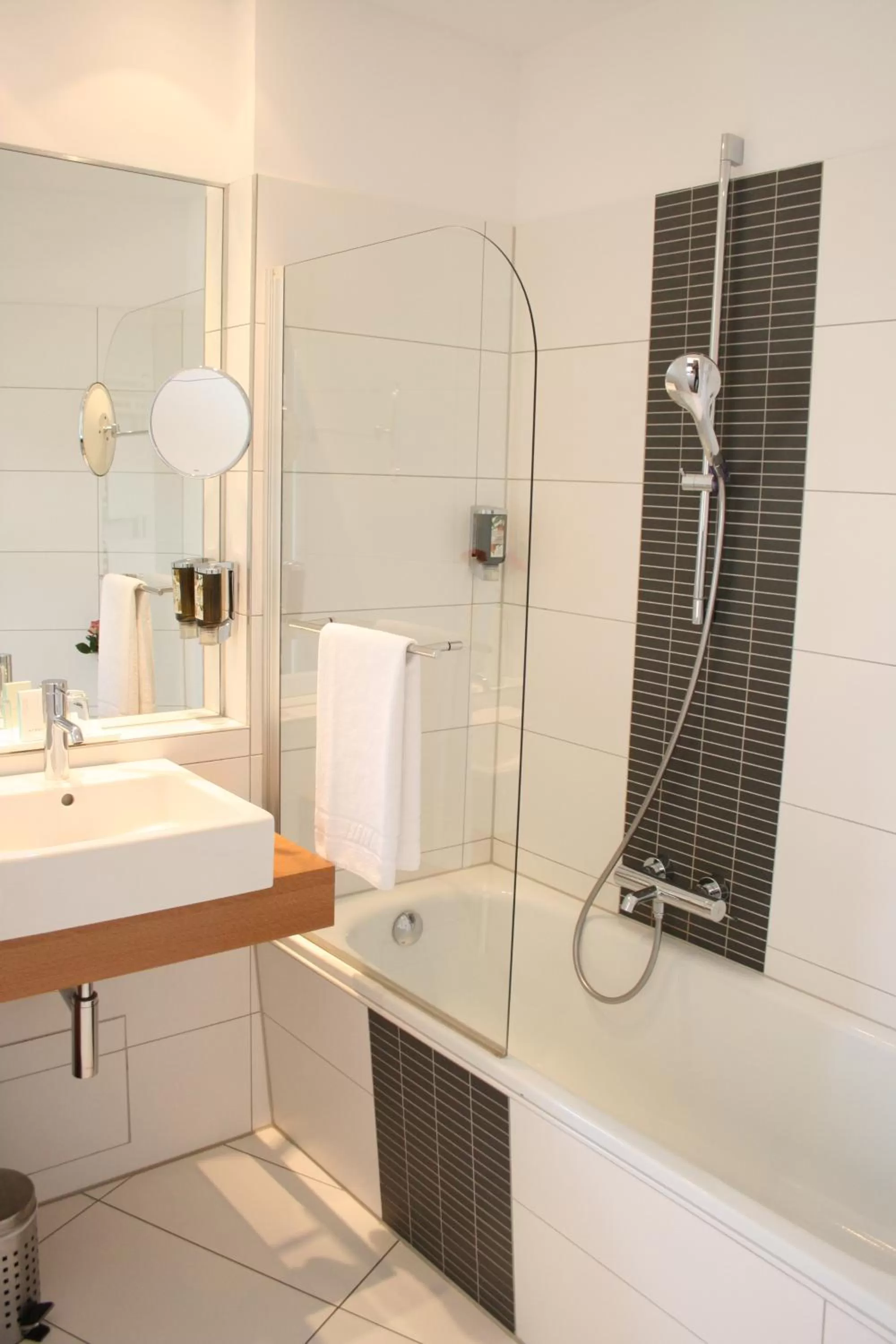 Bathroom in Hotel Gräfrather Hof