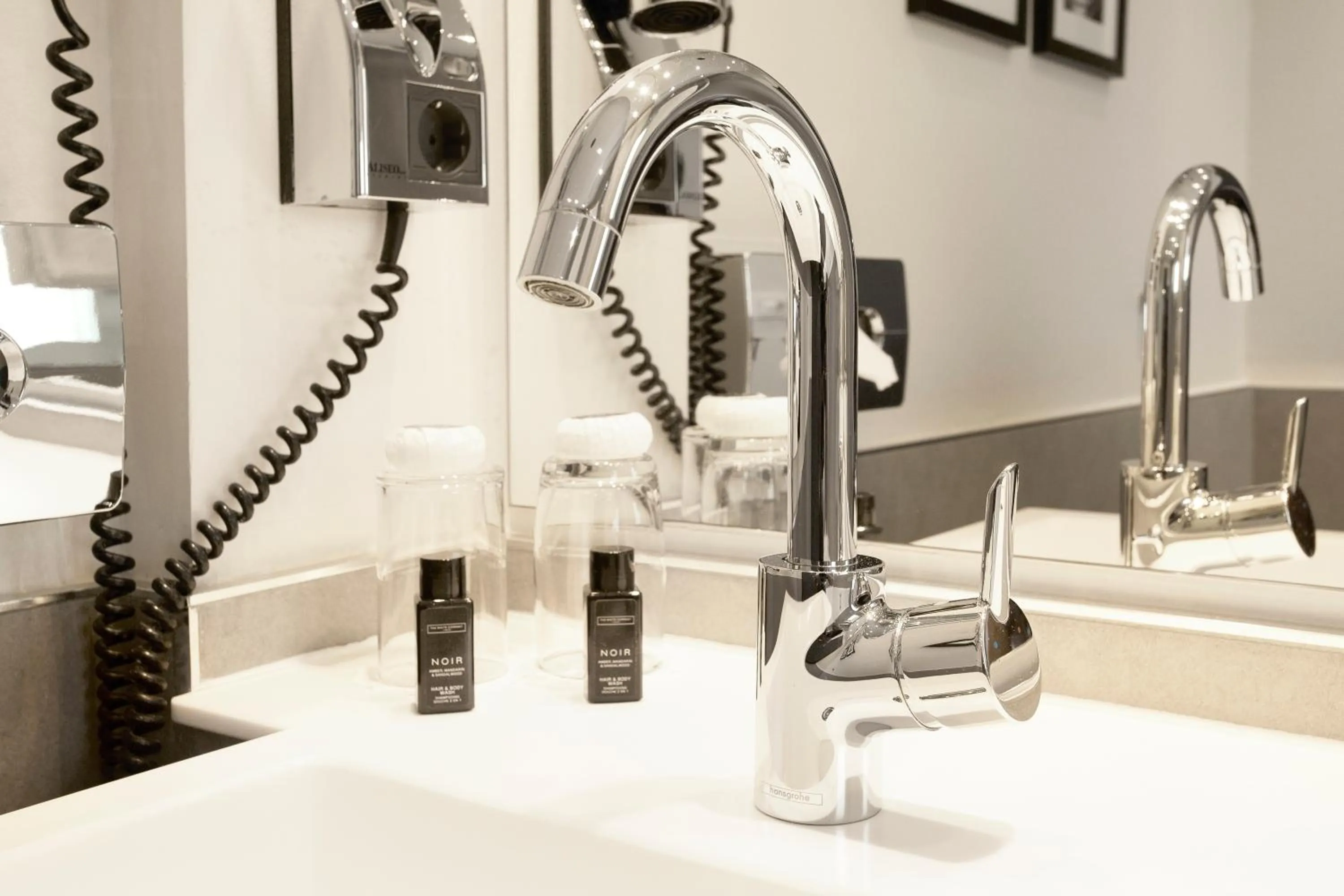 Bathroom in Hotel Hamburger Hof