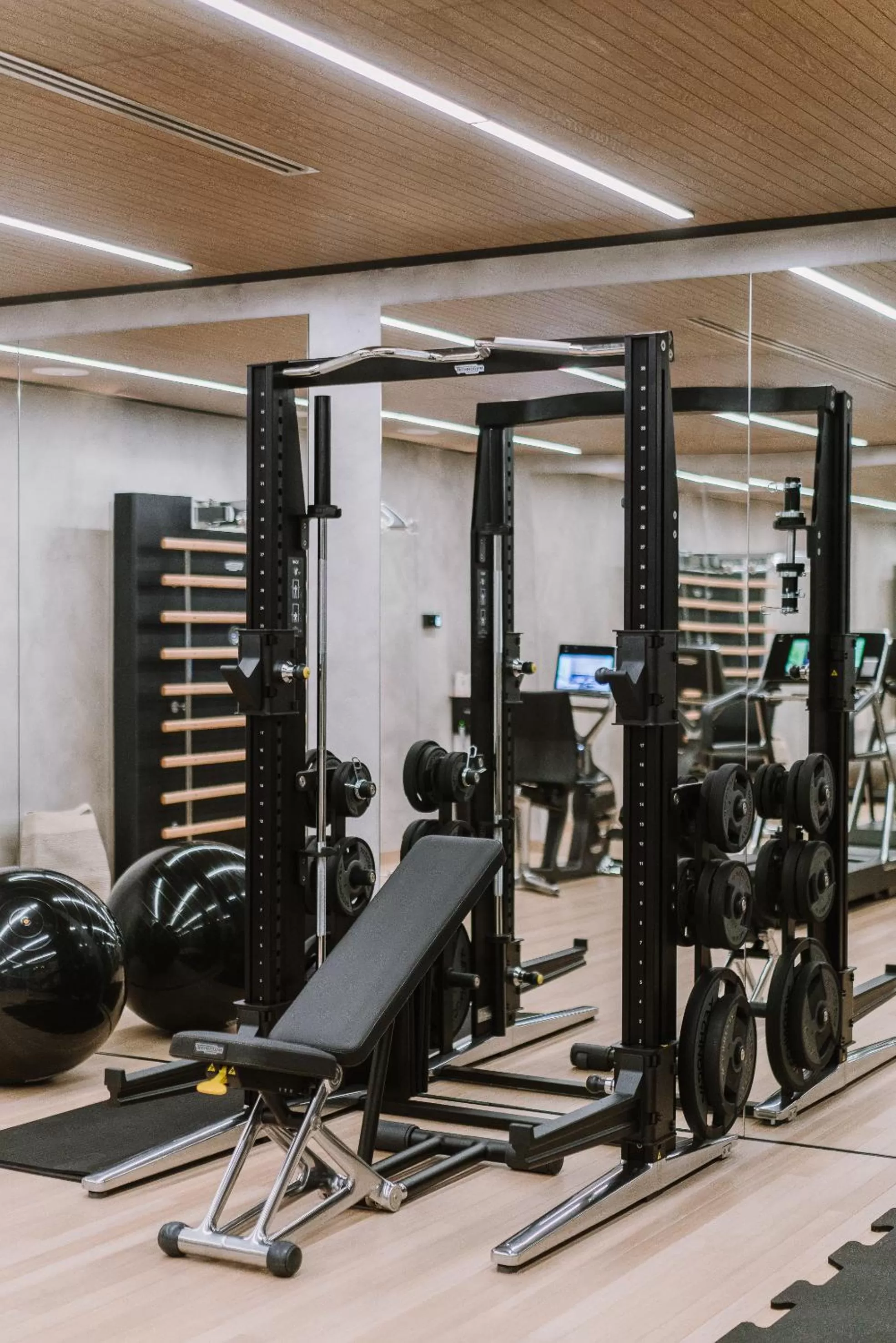 Fitness centre/facilities in PURO Warszawa Centrum