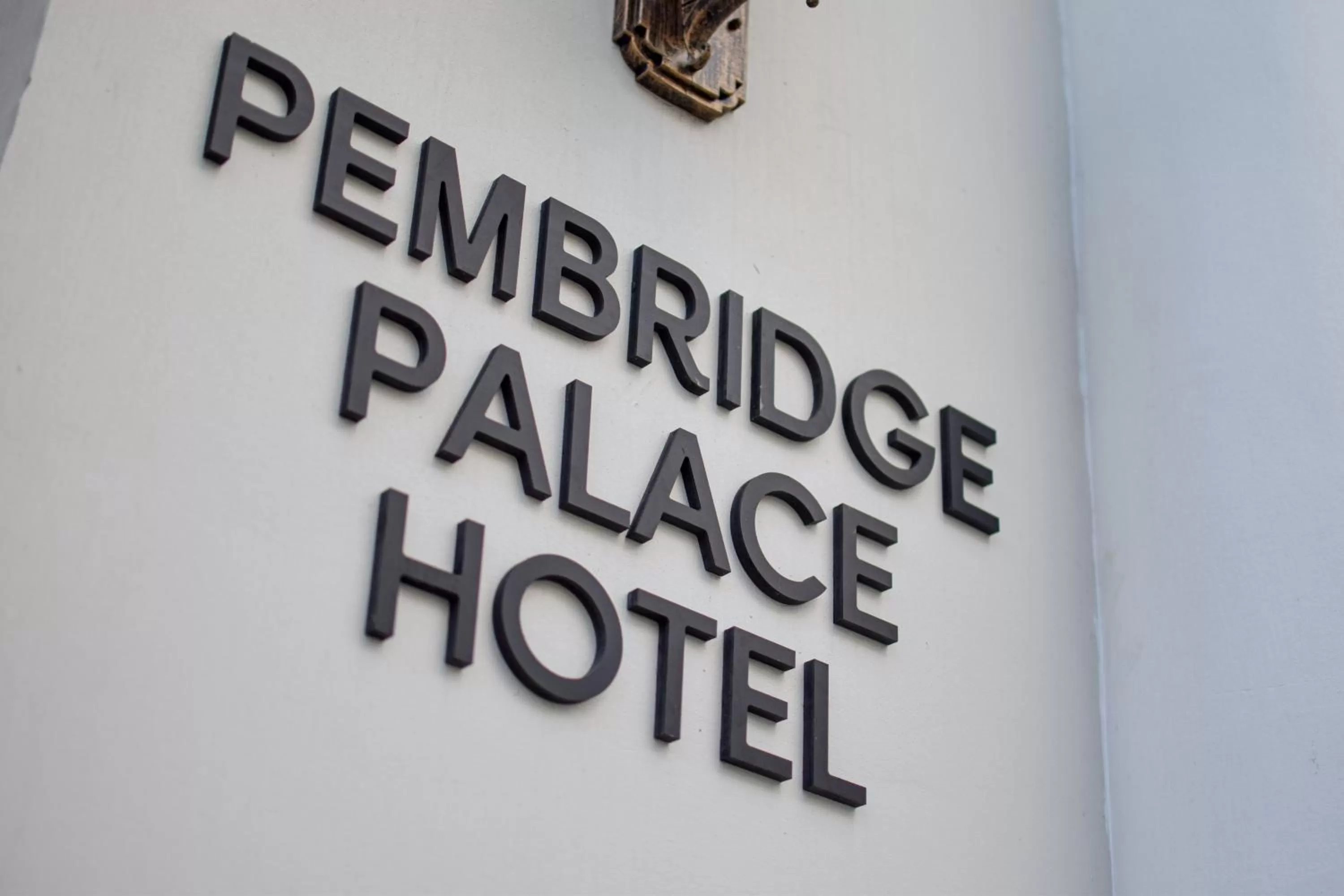 Pembridge Palace Hotel
