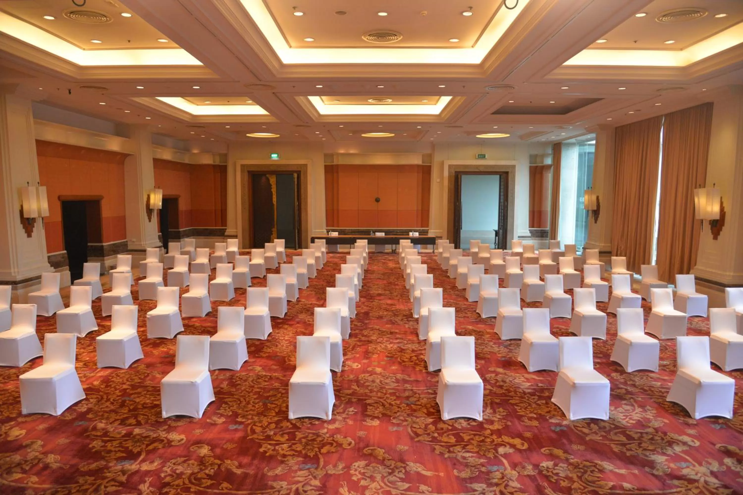 Meeting/conference room in Rama Gardens Hotel Bangkok