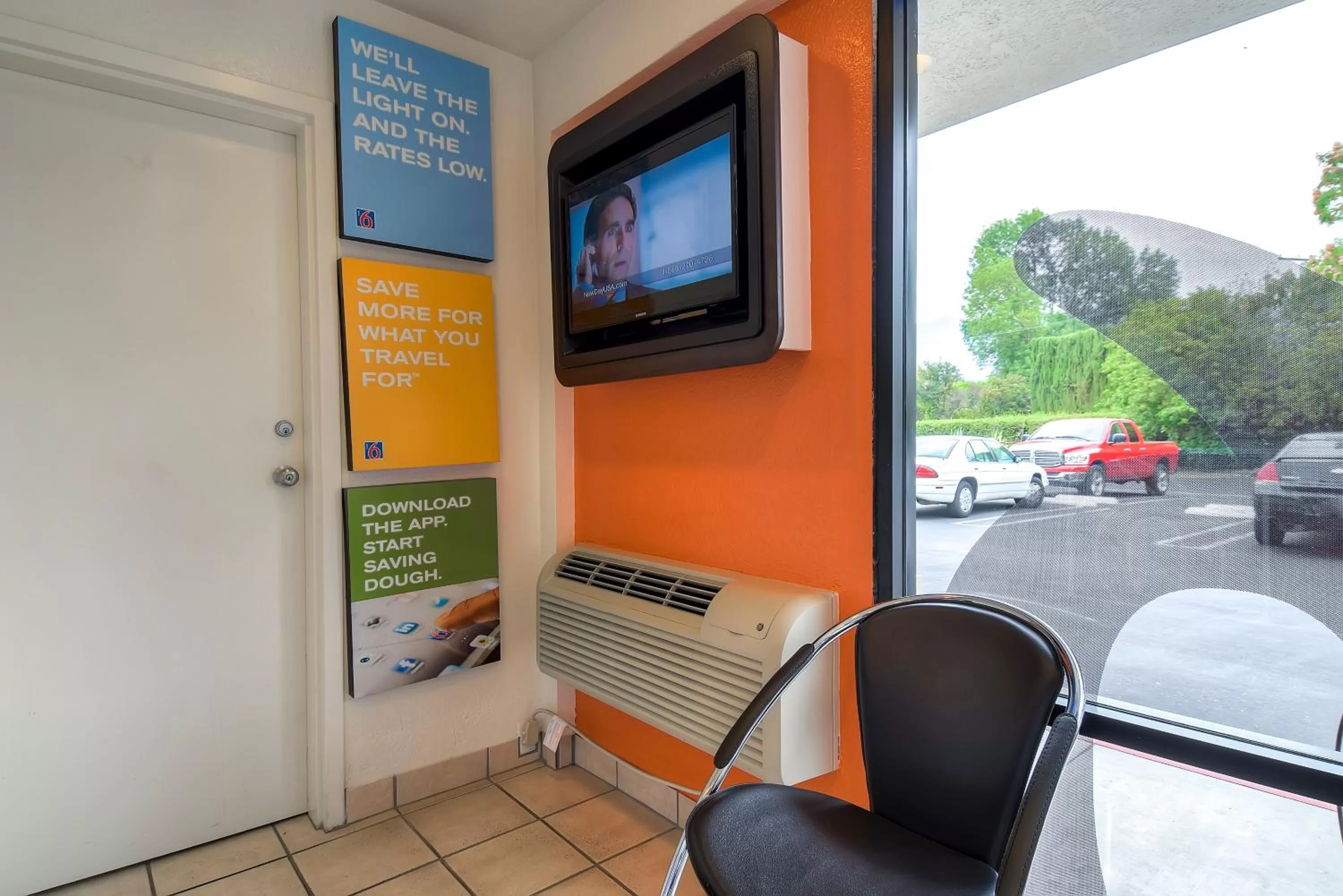 Communal lounge/ TV room in Motel 6-Arcadia, CA - Los Angeles - Pasadena Area