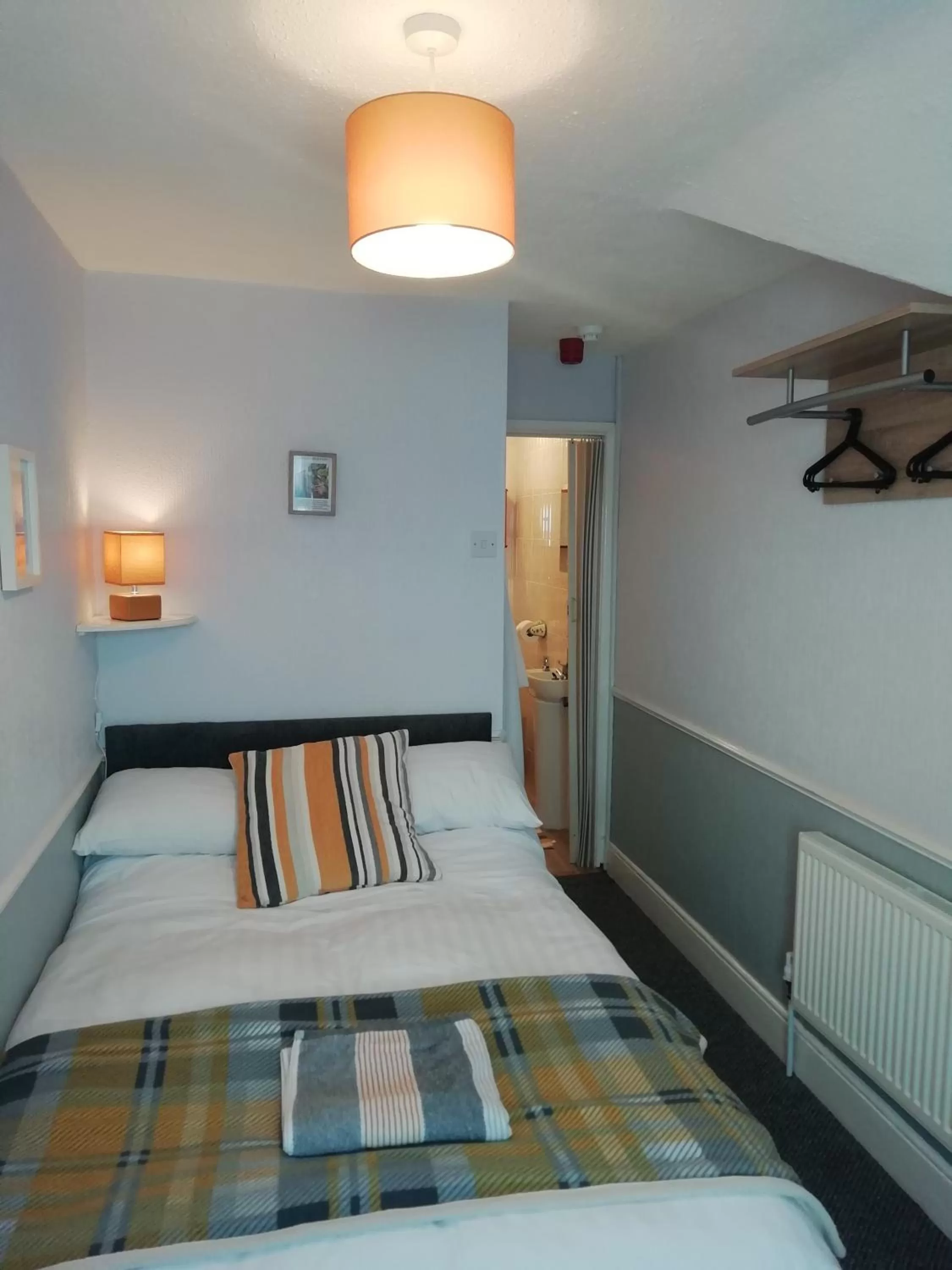 Bedroom, Bed in Shirley Heights Hotel