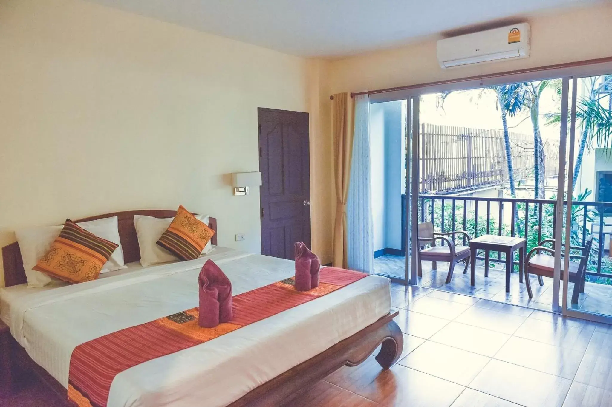 Deluxe Plus with Balcony in Riverside House Hotel Deluxe Plus with Balcony in Riverside House Hotel