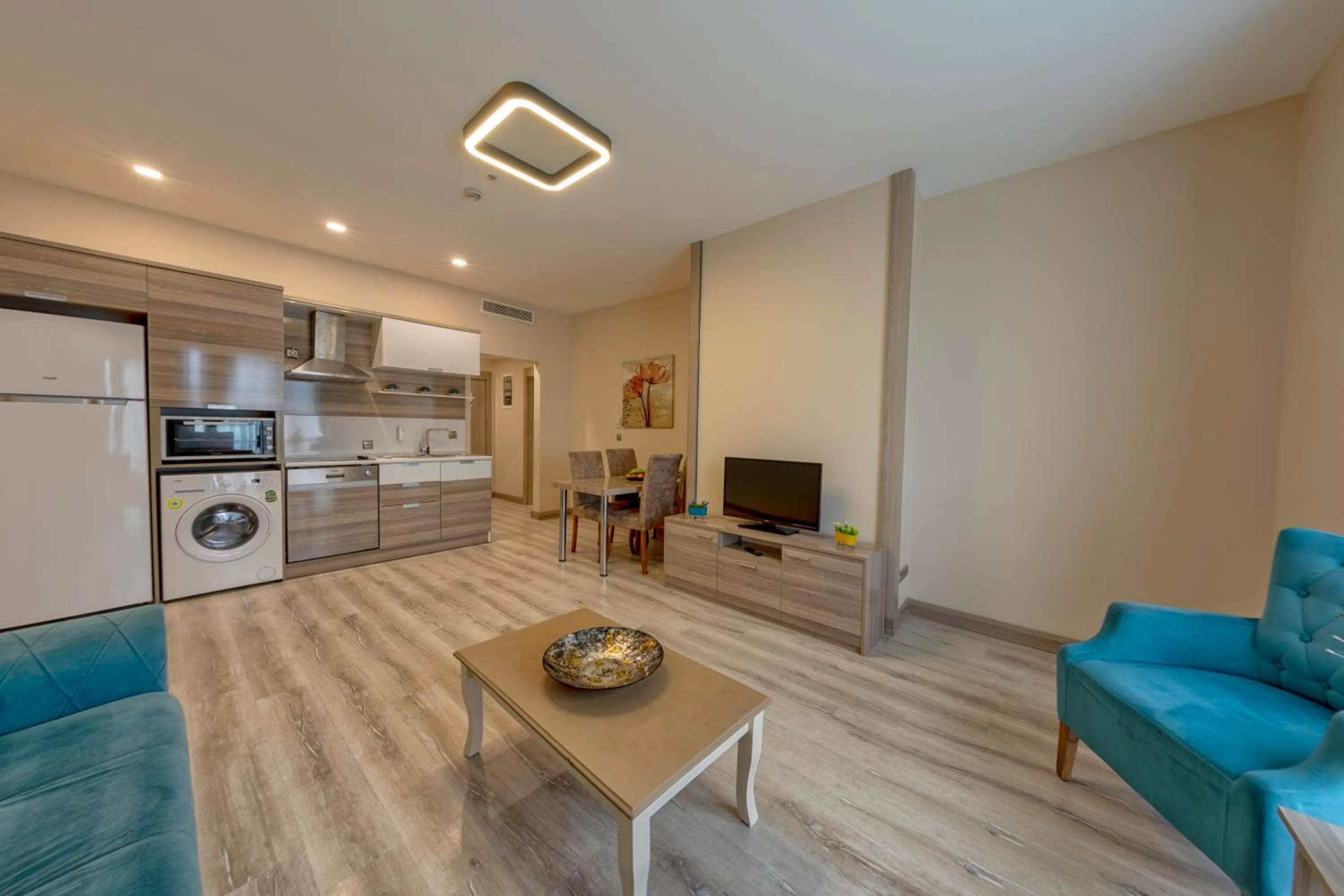 TV and multimedia in My House N5 Suites Hotel