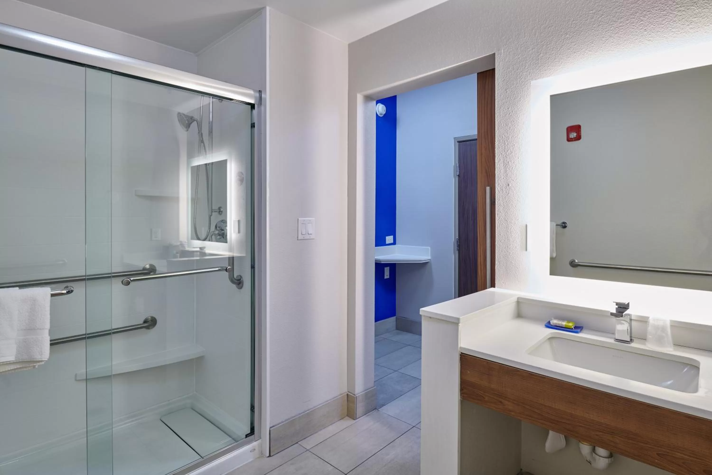 Bathroom in Holiday Inn Express & Suites El Paso East-Loop 375 by IHG
