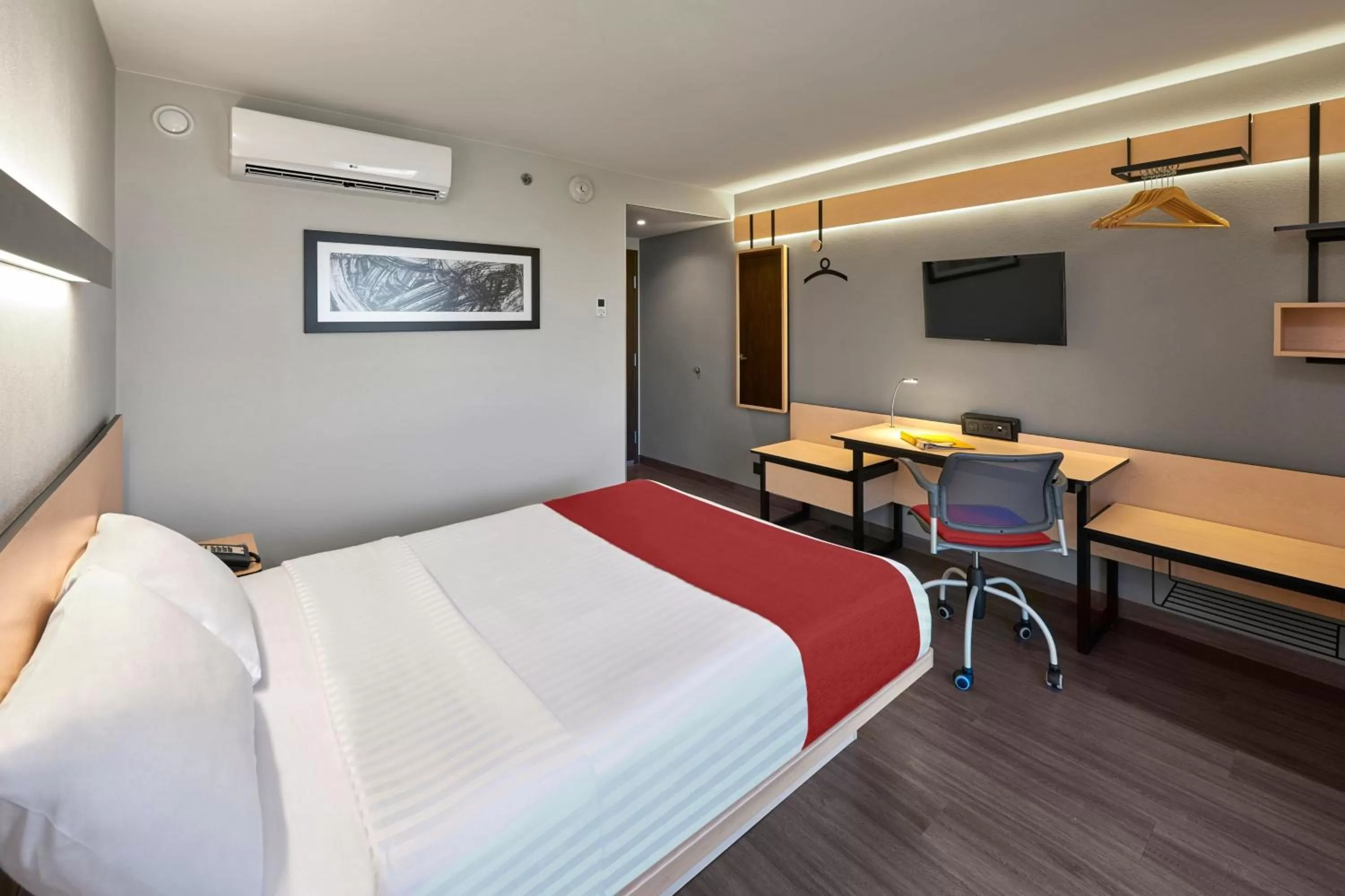 Bedroom, Bed in City Express by Marriott Monterrey Lindavista