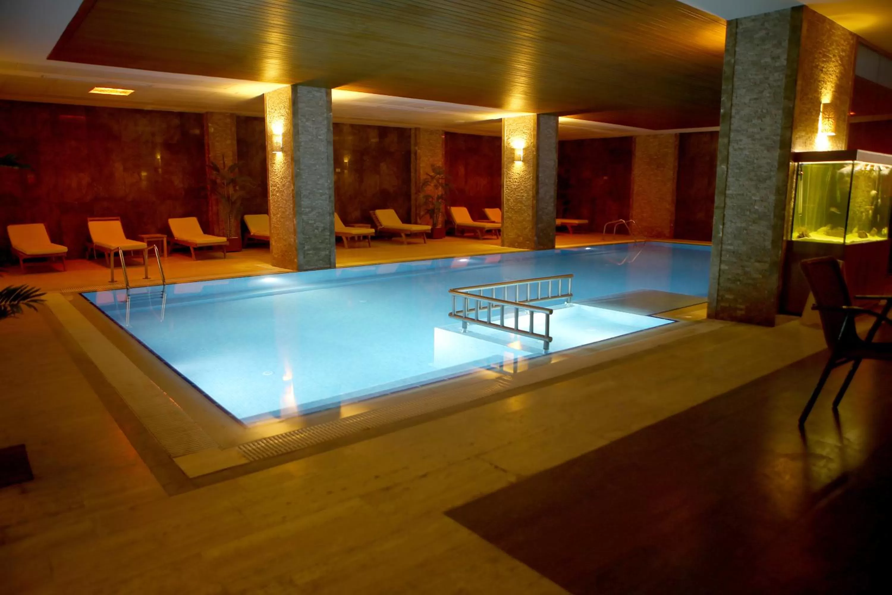 Swimming pool in Grand Hotel Gulsoy Old City