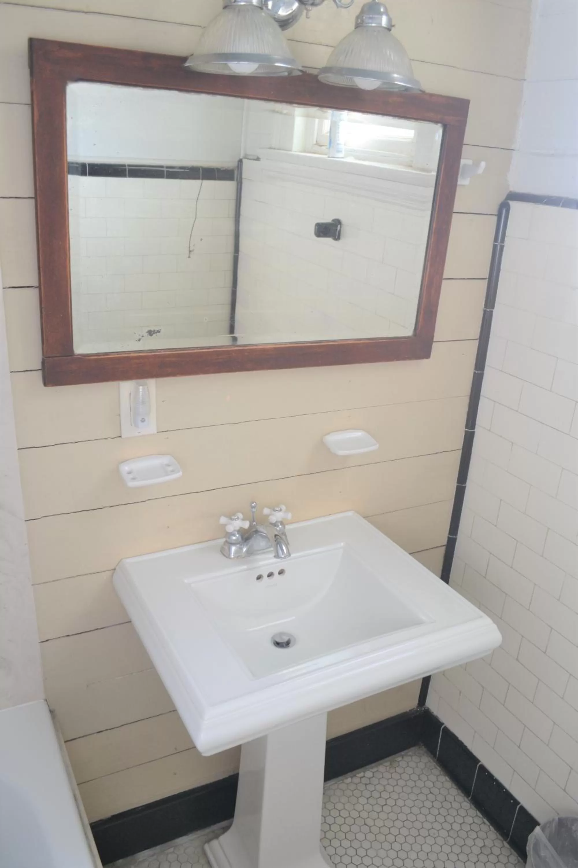 Bathroom in Edgar Degas House Historic Home and Museum