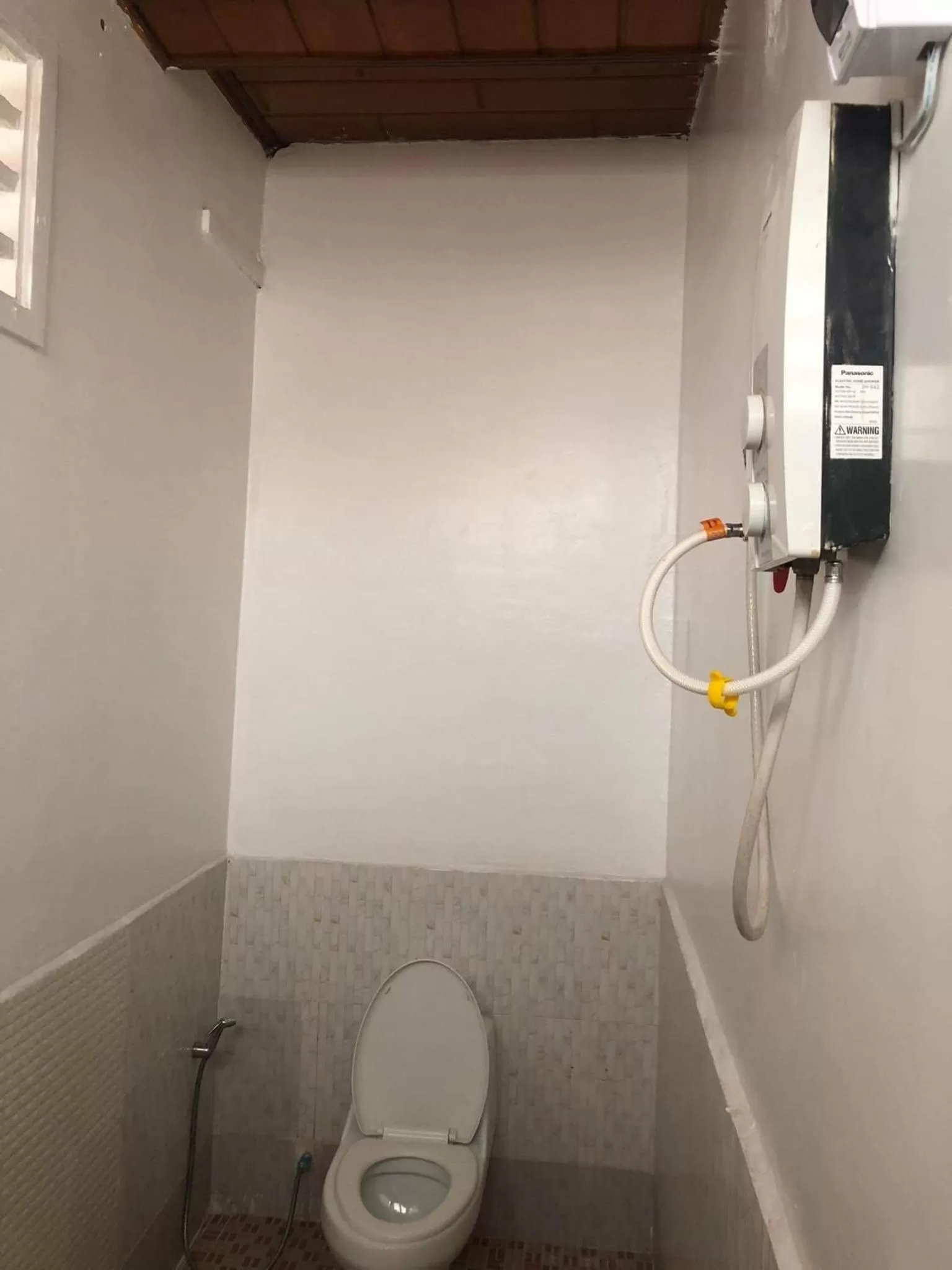 Toilet in Nomad Guesthouse