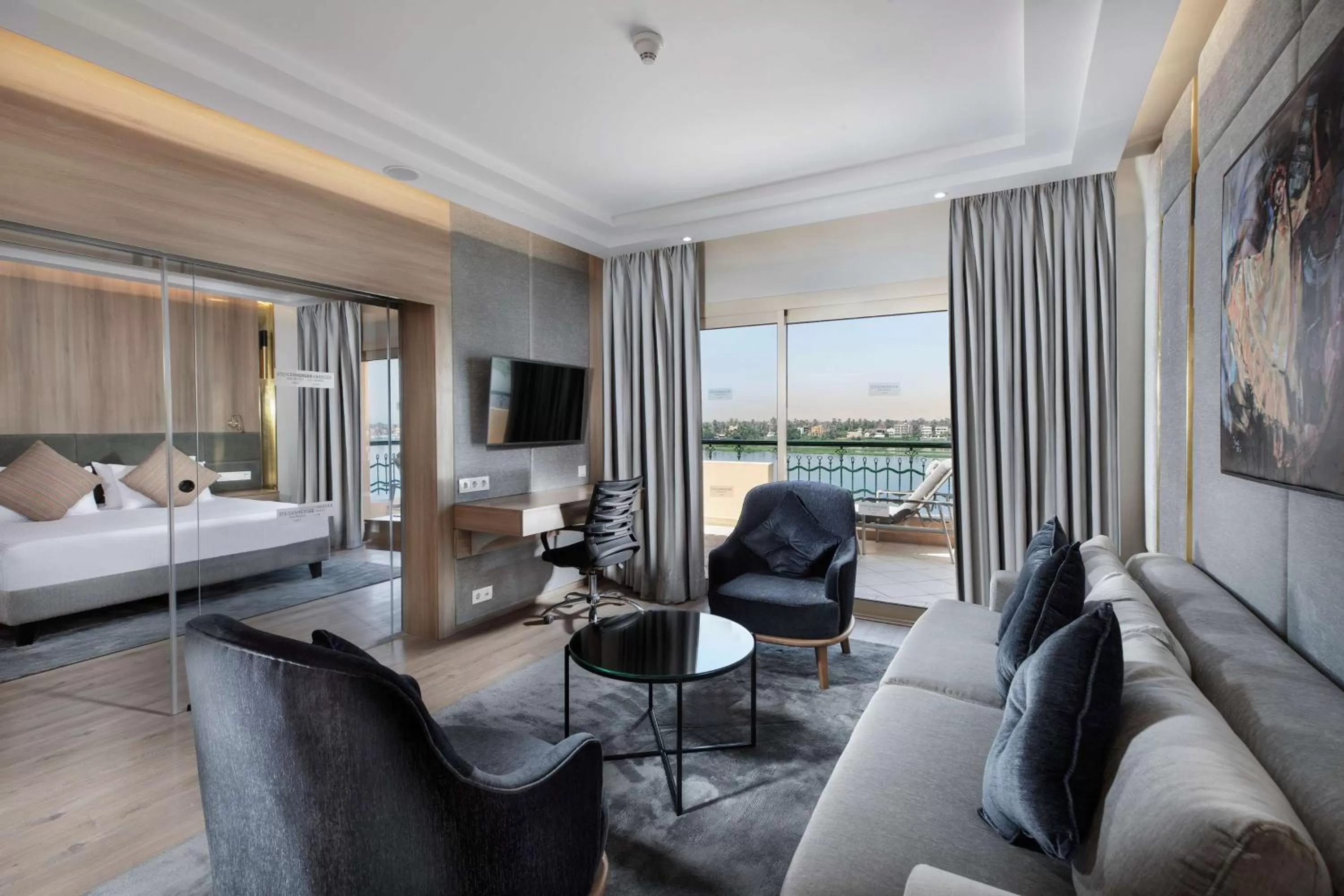 Bedroom, Bed in Steigenberger Nile Palace Luxor - Convention Center