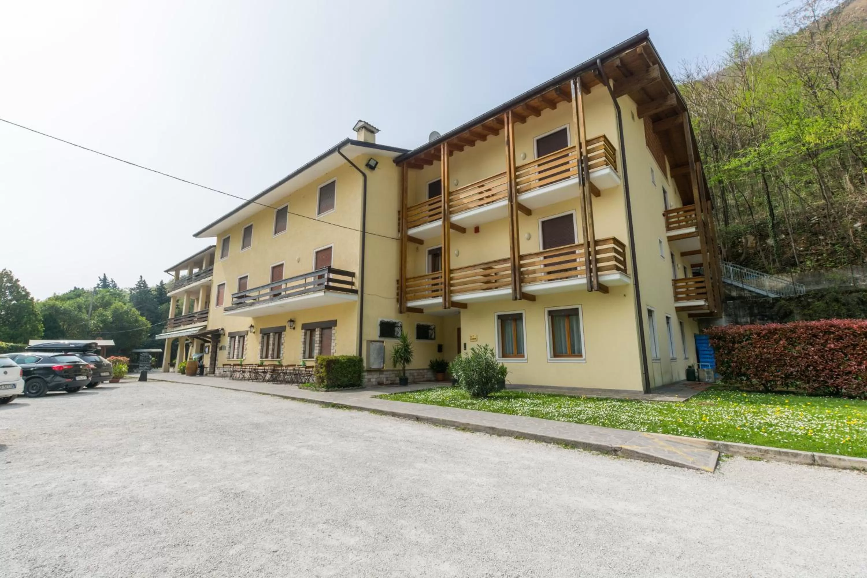 Property Building in Albergo Dalla Mena
