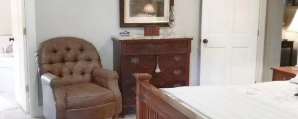 Other, Bed in The Inn at Stony Creek