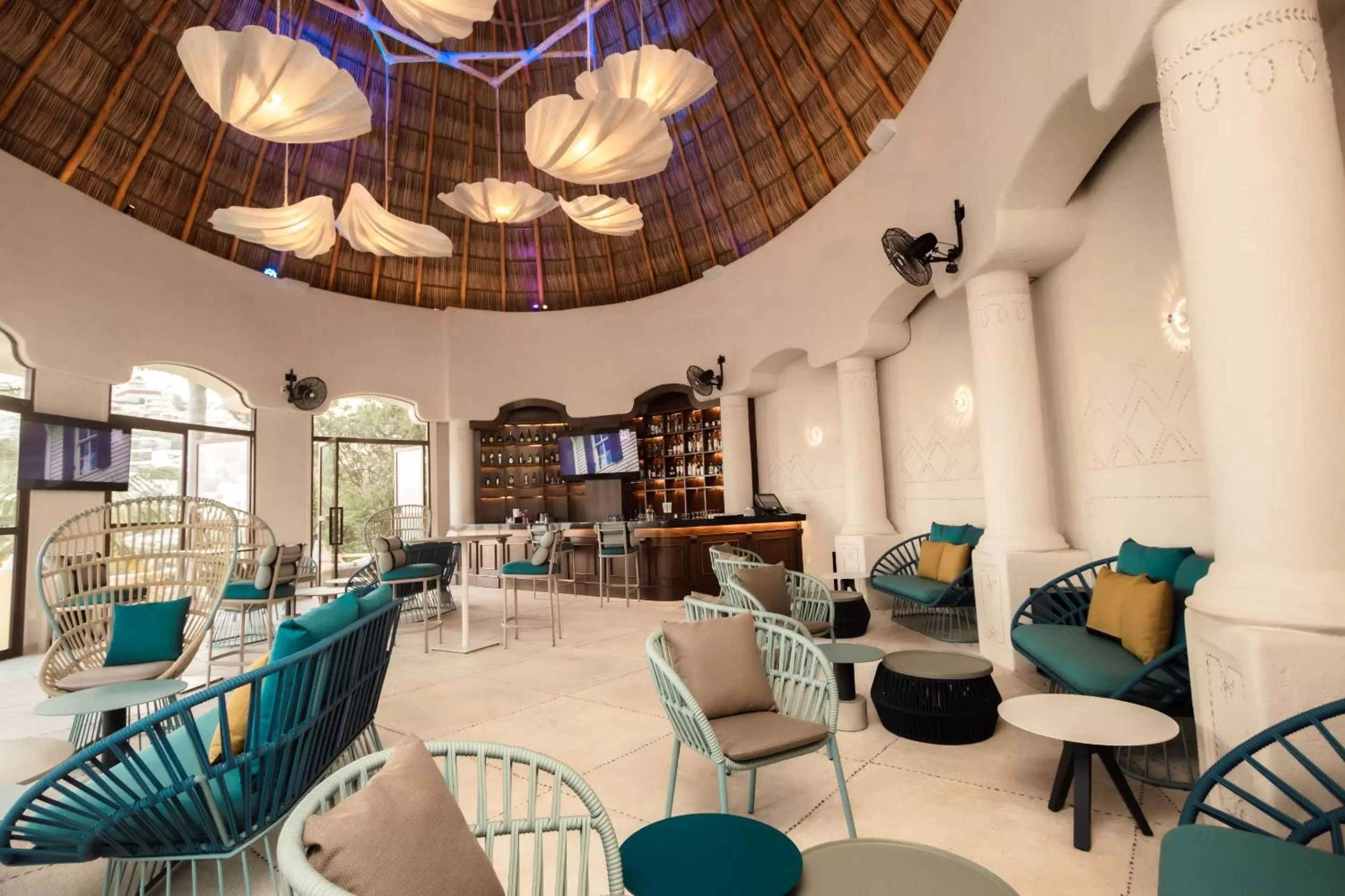 Lounge or bar in Quinta Real Acapulco