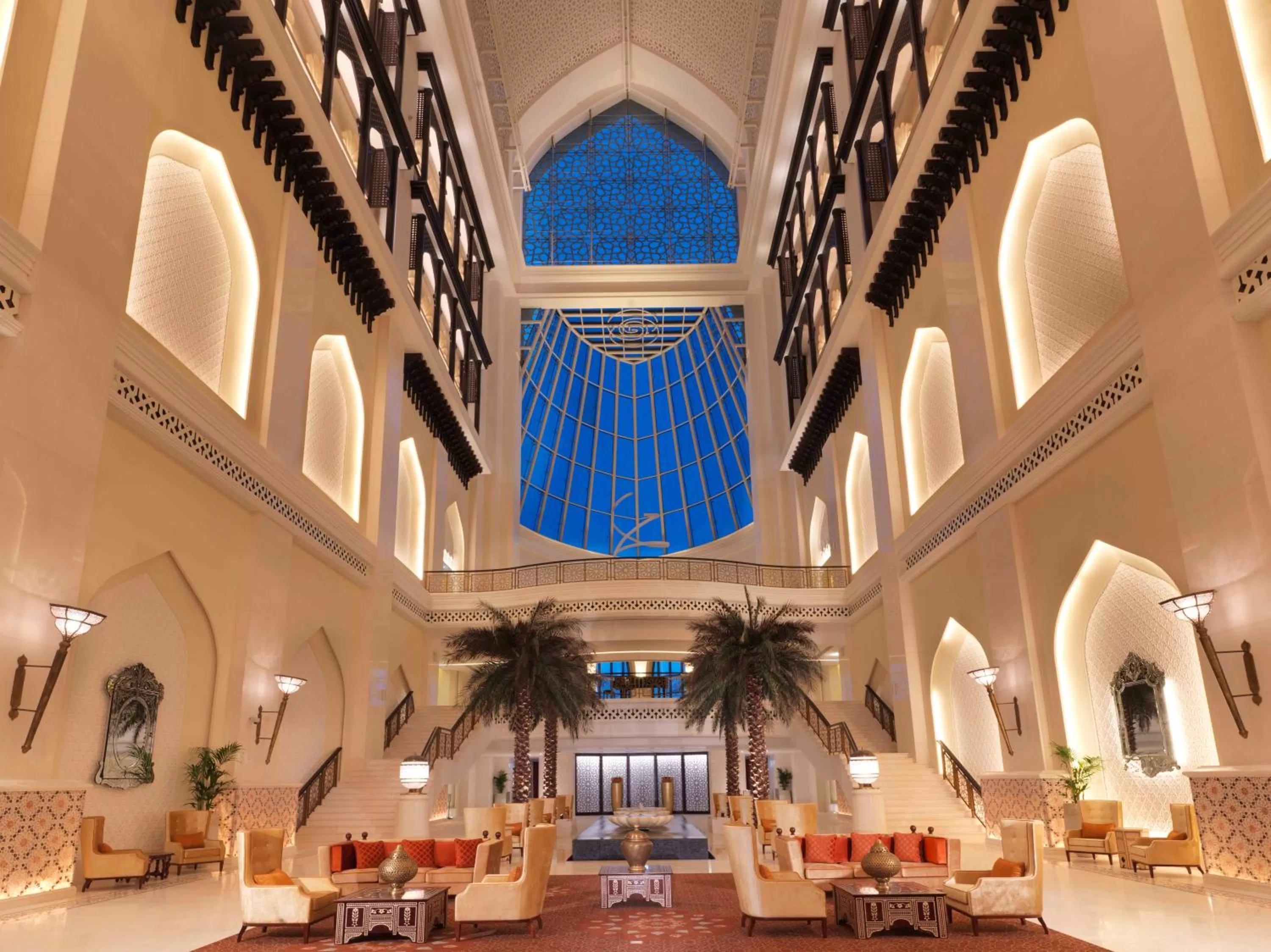 Night in Bab Al Qasr Hotel
