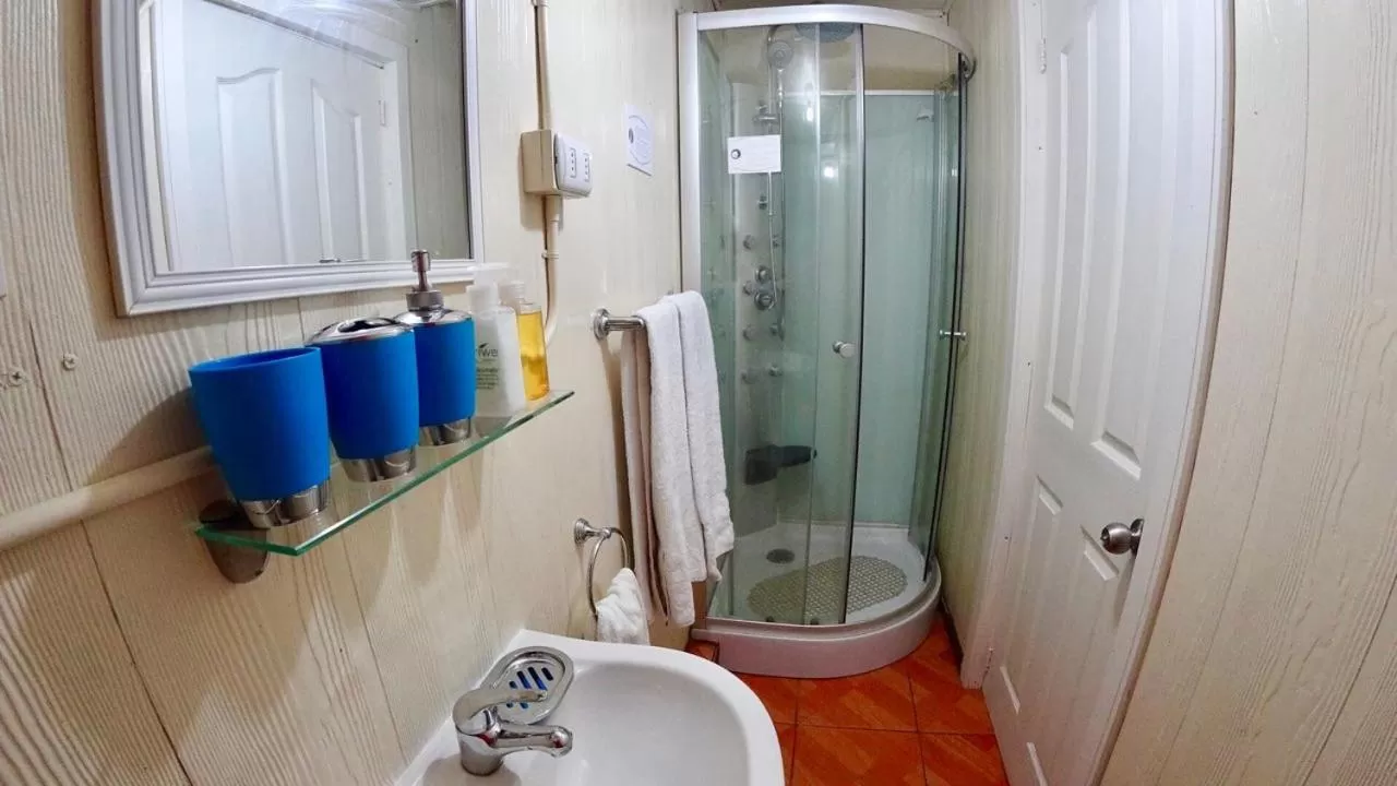 Bathroom in Hostal Triwe