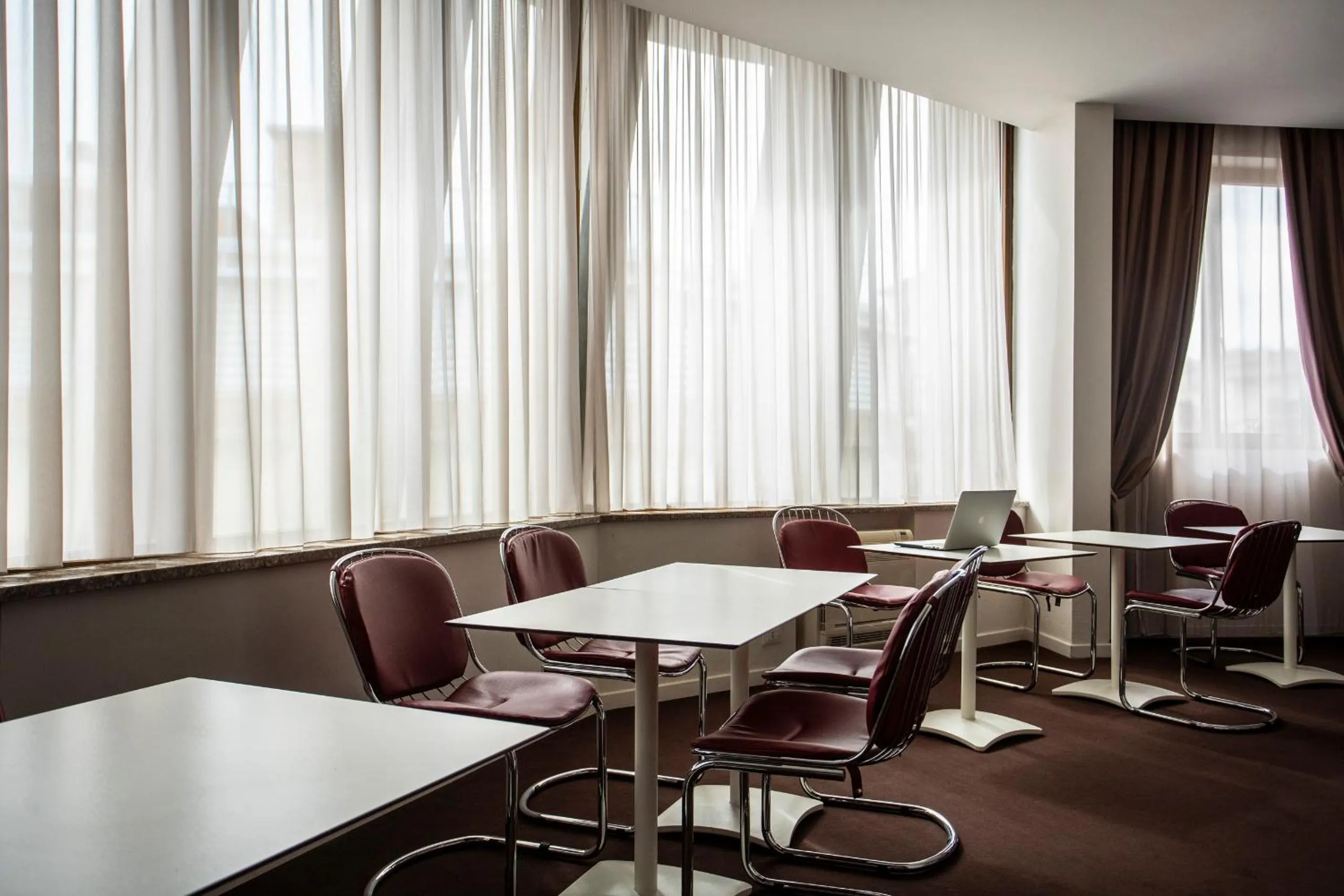 Seating area in Hotel Delta