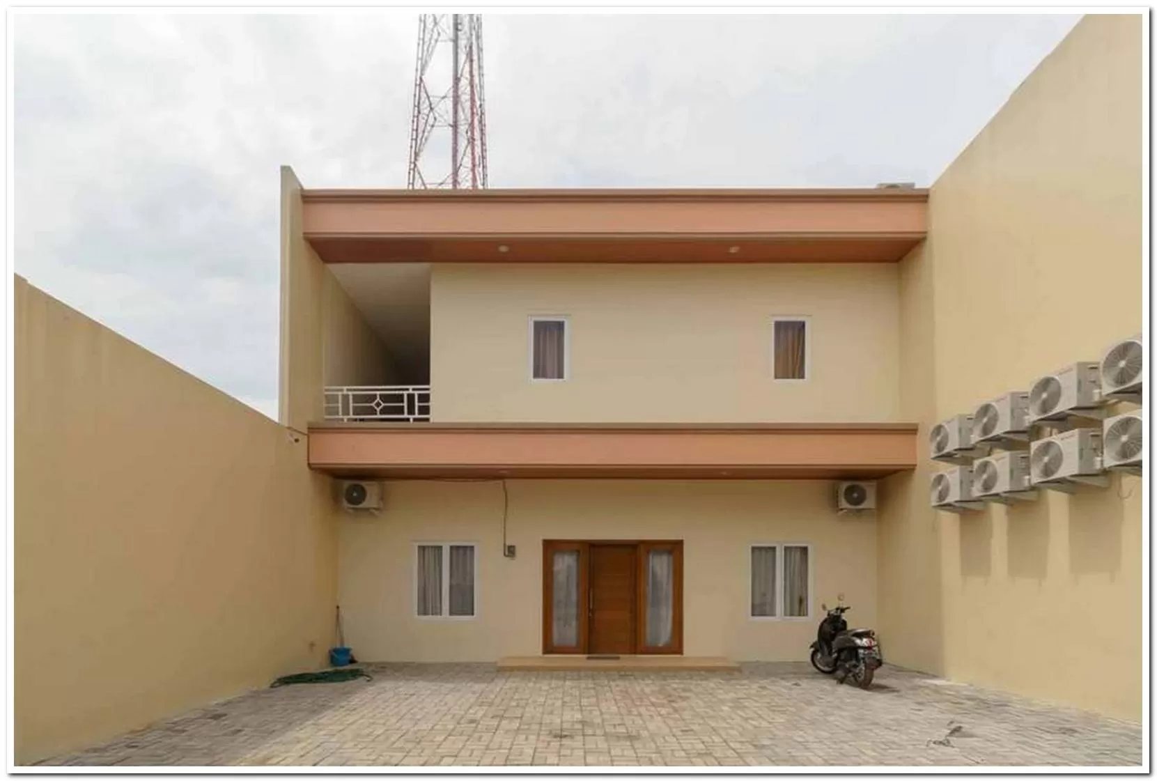 Property building in KoolKost At Karang Tengah Tangerang