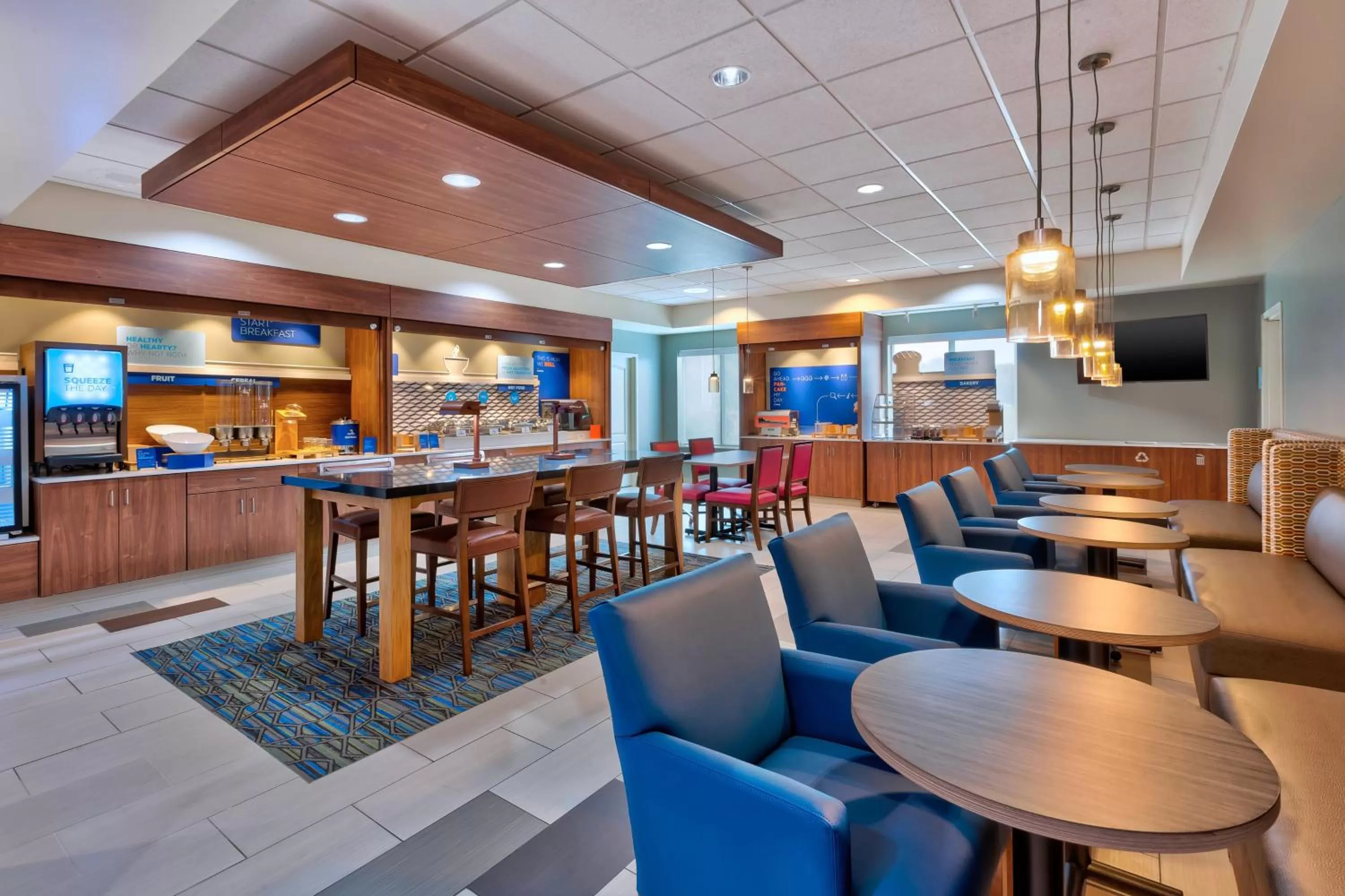 Breakfast in Holiday Inn Express & Suites - Effingham by IHG