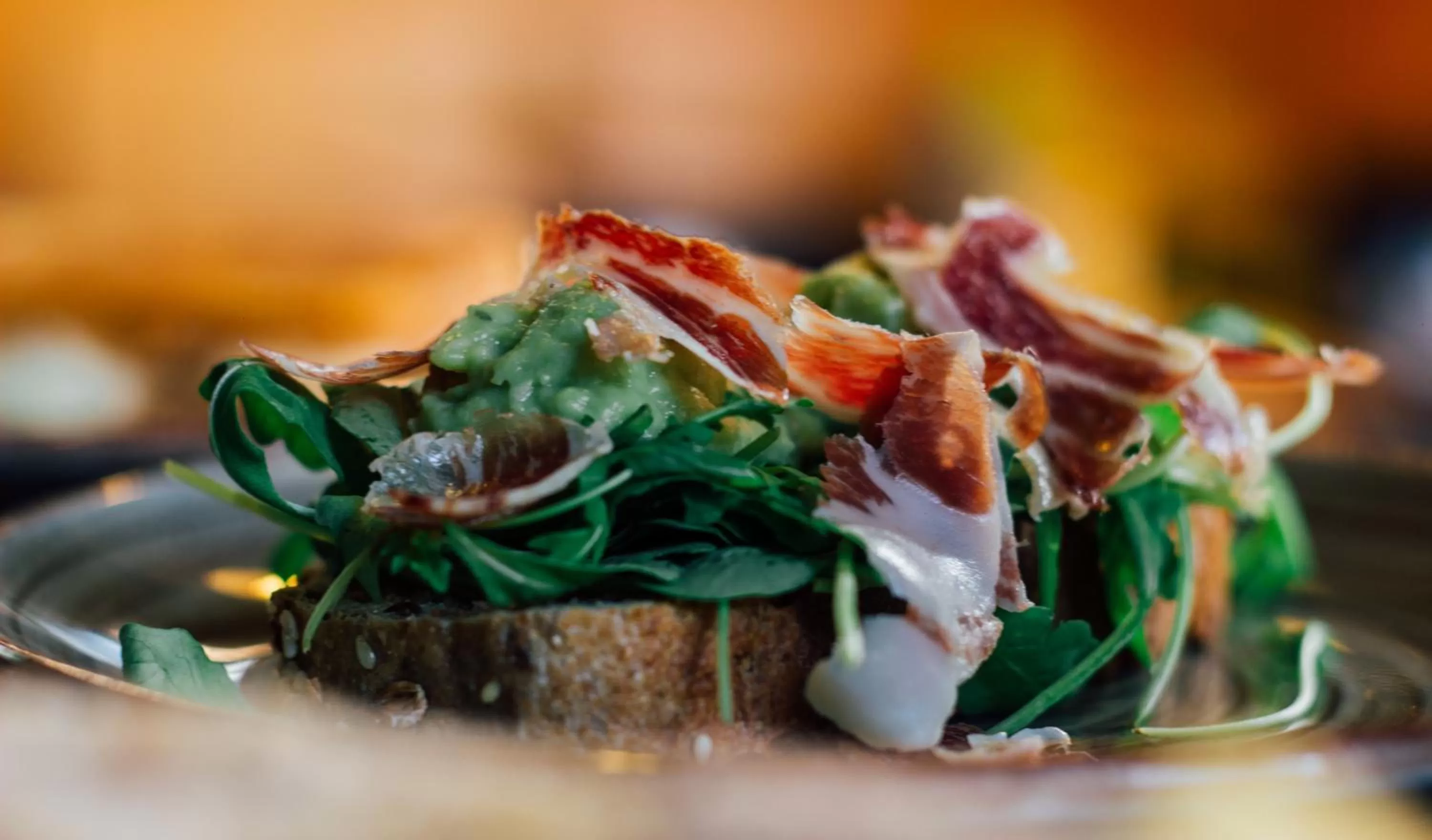 Food and drinks in Bird House