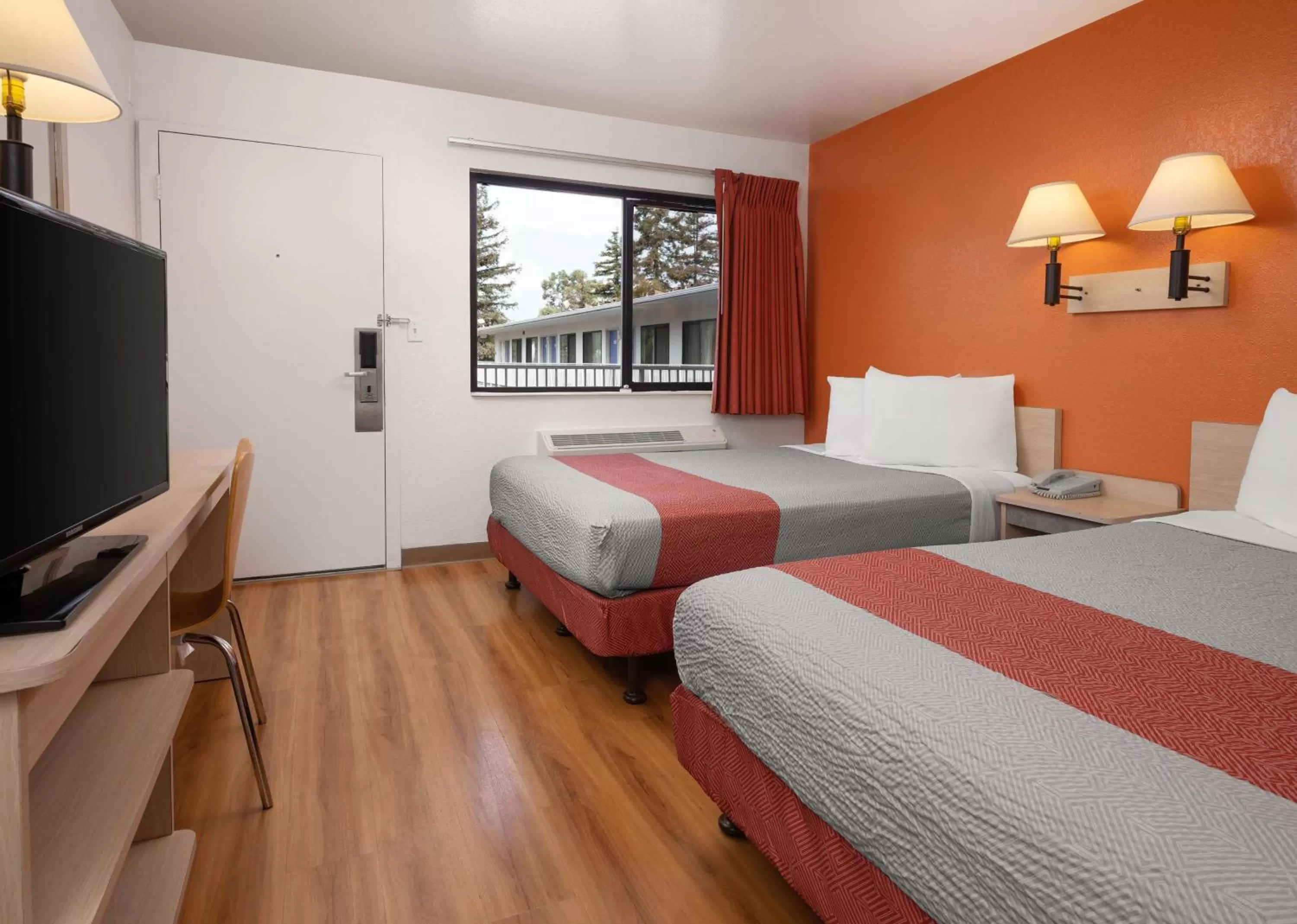 Photo of the whole room in Motel 6-San Luis Obispo, CA - North