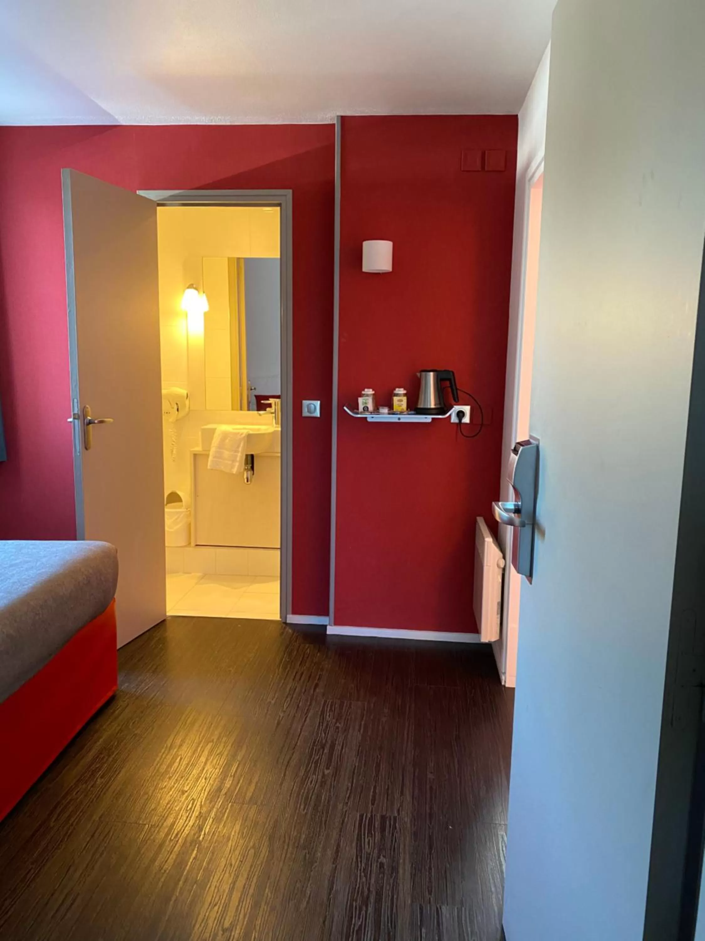 Bed in Kyriad Quimper Sud